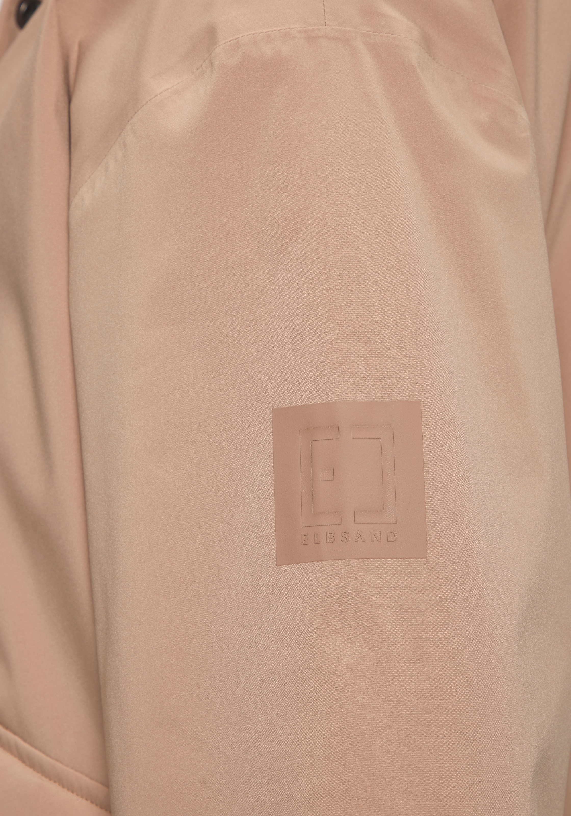 Elbsand Parka mit grossem Logodruck auf der Rückseite