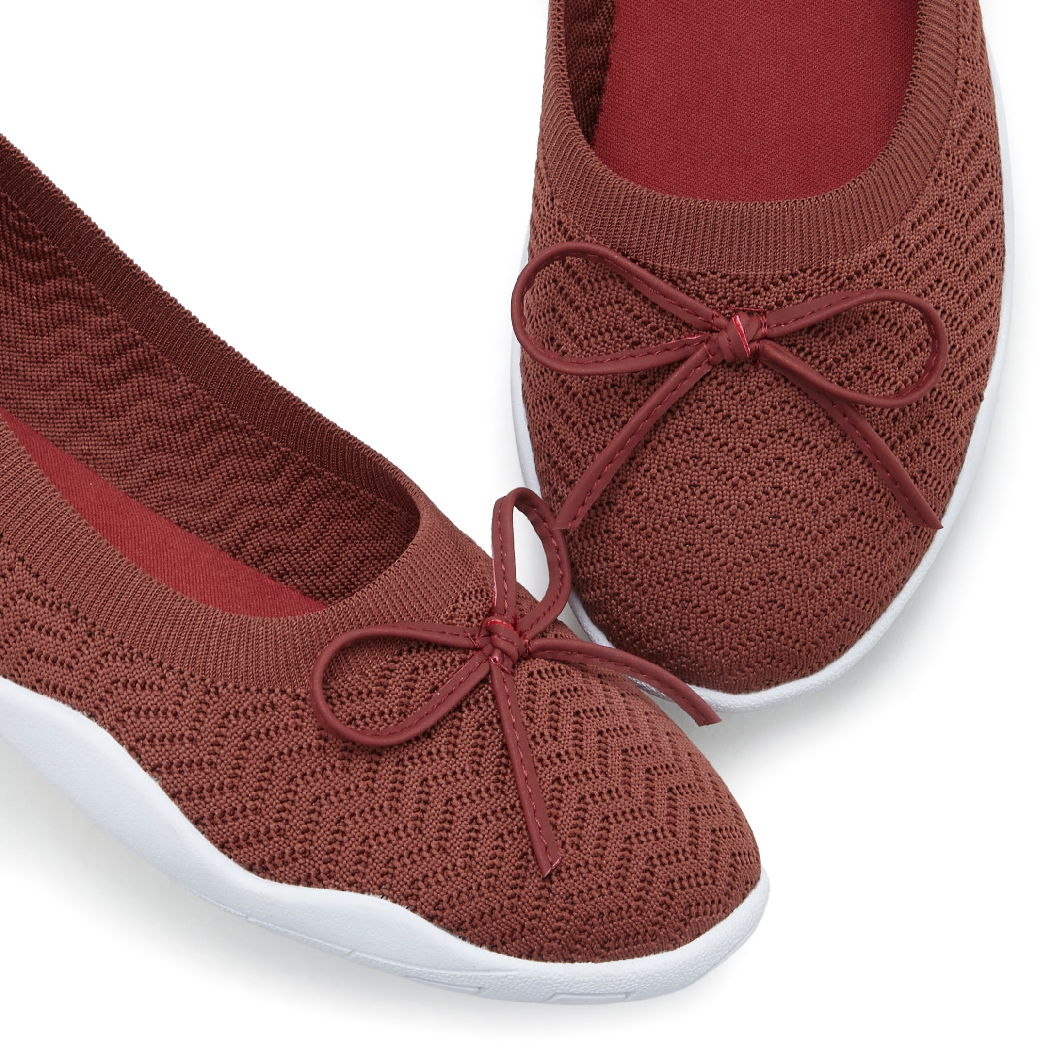 LASCANA Sneaker Ballerinas, Slipper, Halbschuh, Slip-On-Sneaker ultraleicht VEGAN