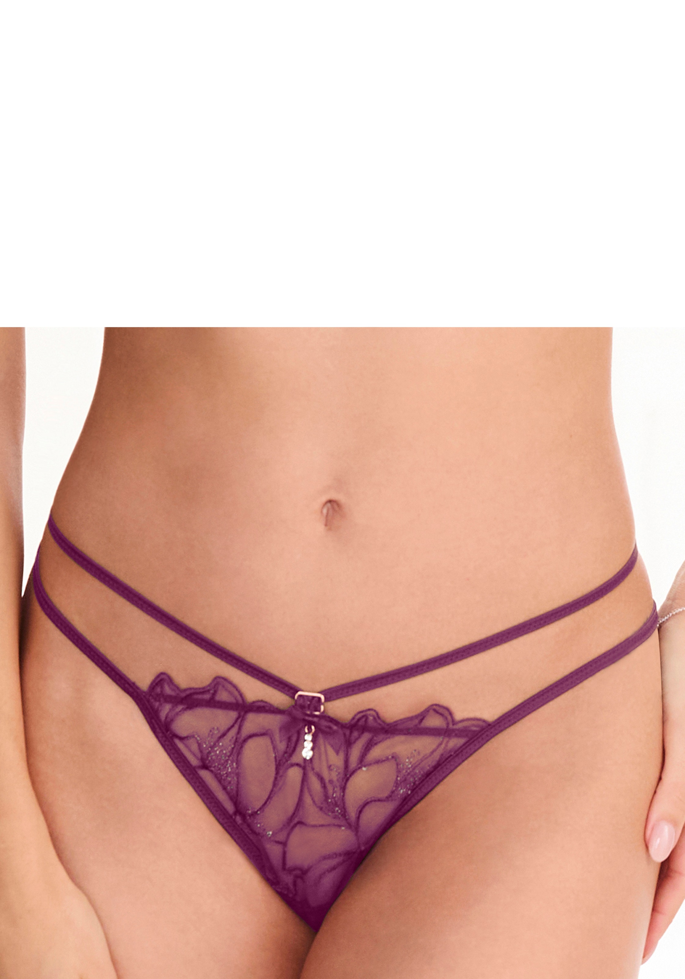 LASCANA String »Amira-Kollektion« mit schimmernder Spitze und aufregender Bänder-Optik