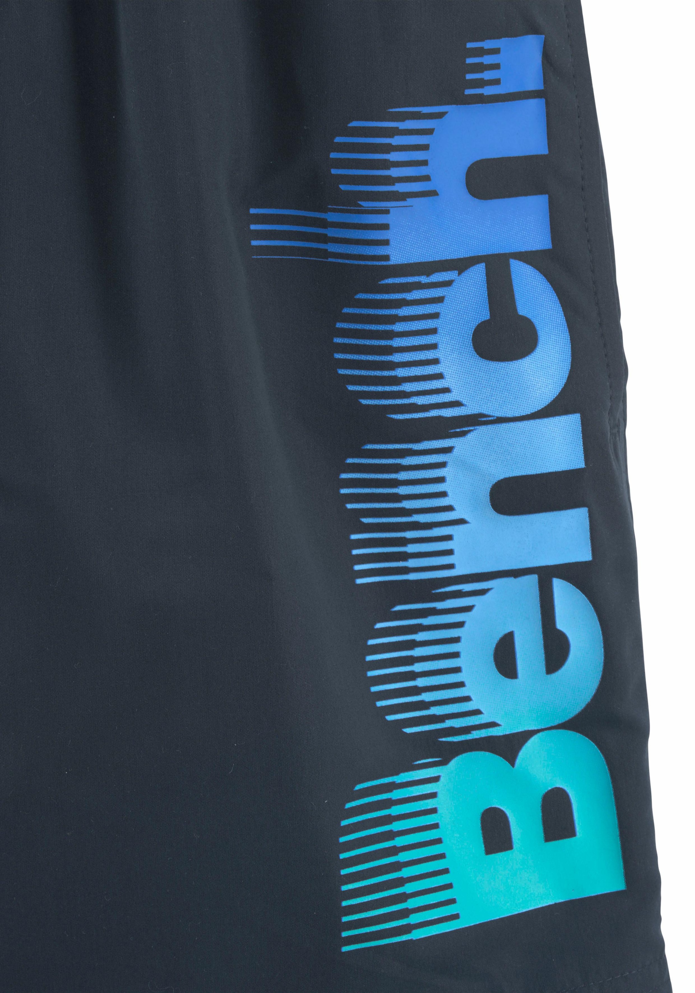 Bench. Badeshorts, mit grossem Logo-Aufdruck