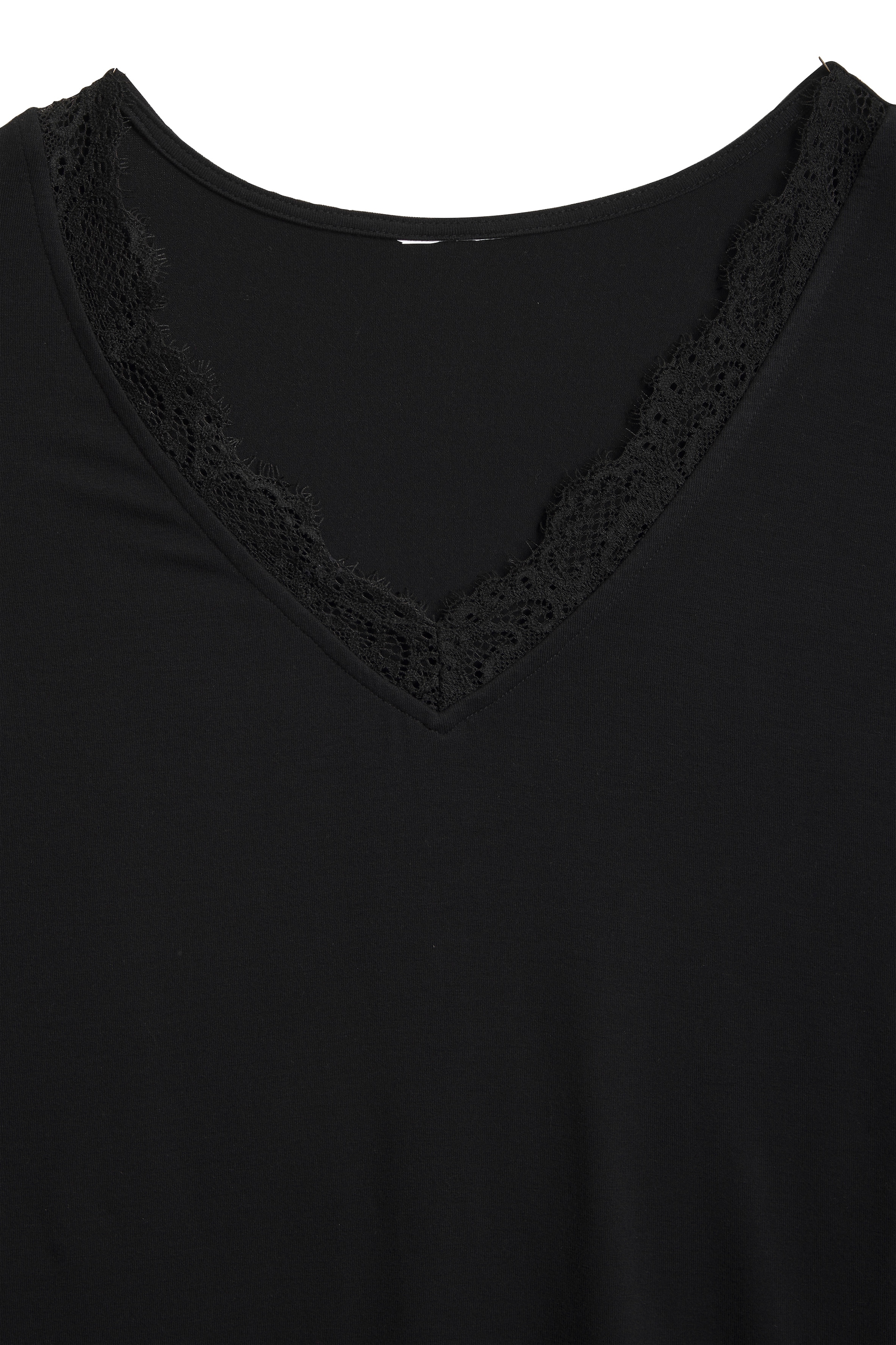 LASCANA Langarmshirt »mit Spitze« aus angenehmer Viskose-Qualität