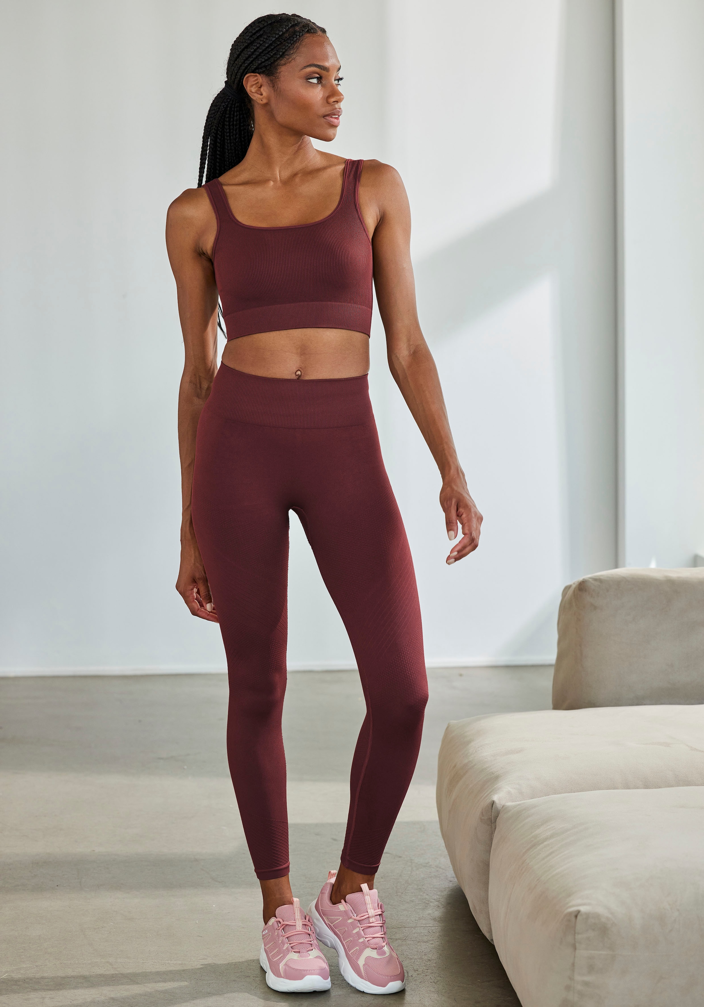 LASCANA Seamless Leggings »Po Push Up«, mit Rippstruktur und Shapingeffekt, Sporthose, Sportleggings