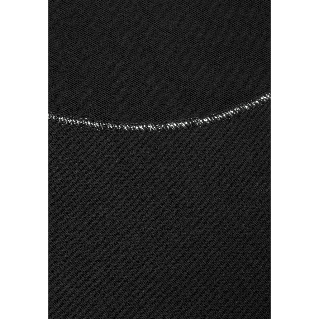 LASCANA Rundhalsshirt »mit eleganten Glitzerabschlüssen«, aus pflegeleichter Qualität