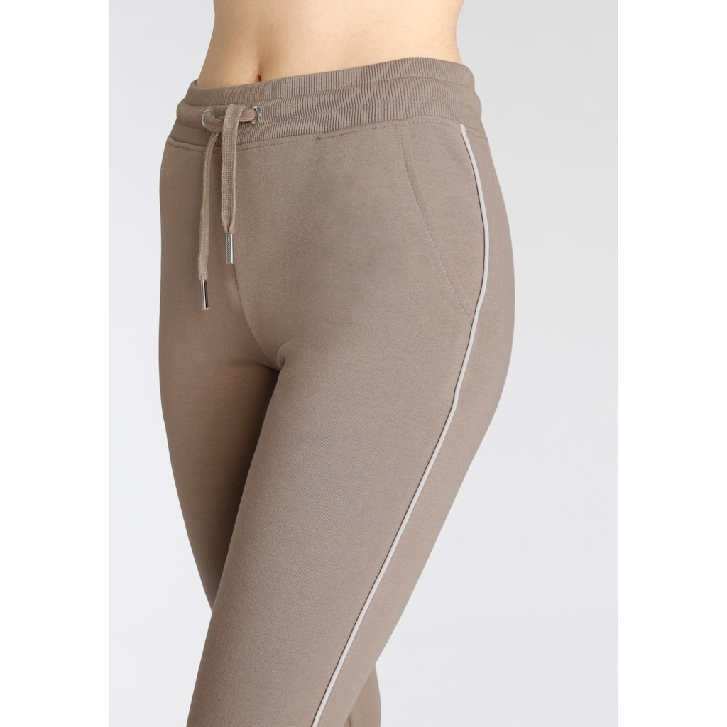 H.I.S Sweathose, mit seitlichem Piping und Taschen, Loungeanzug