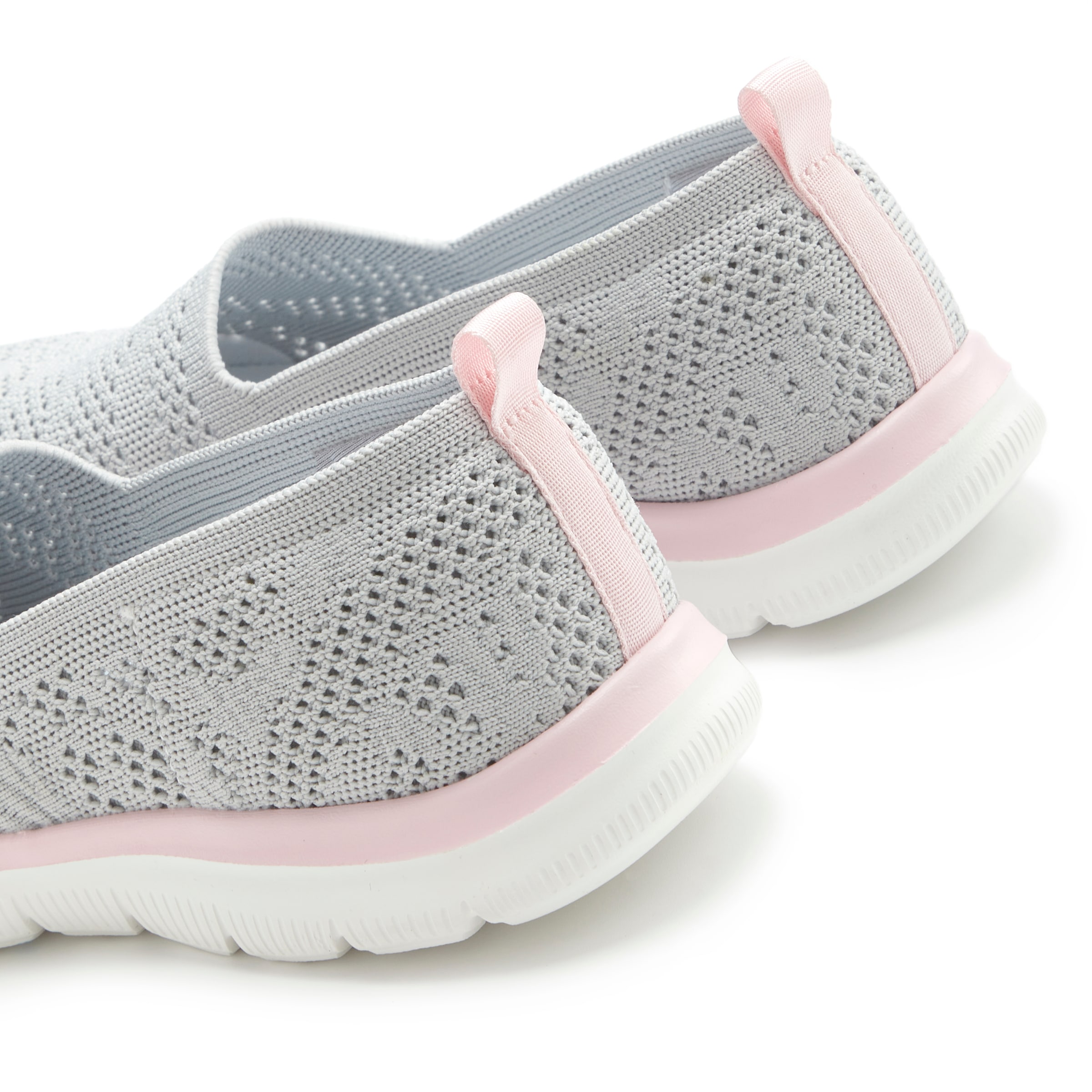 LASCANA Slipper »Ballerina, Sneaker, Freizeitschuh, Slip-On-Sneaker,«  NEU zum Reinschlüpfen, ultraleicht VEGAN