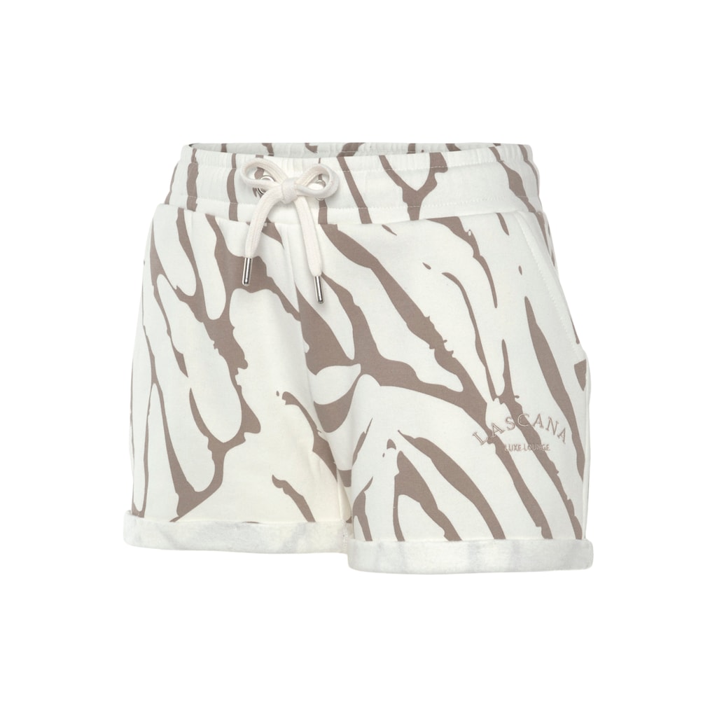 LASCANA Relaxshorts, mit seitlichen Taschen und Logostickerei, Loungewear
