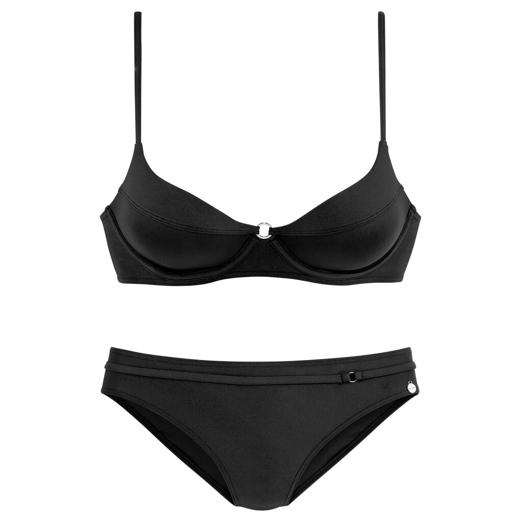 LASCANA Bügel-Bikini, mit wattierten Cups und Zierring