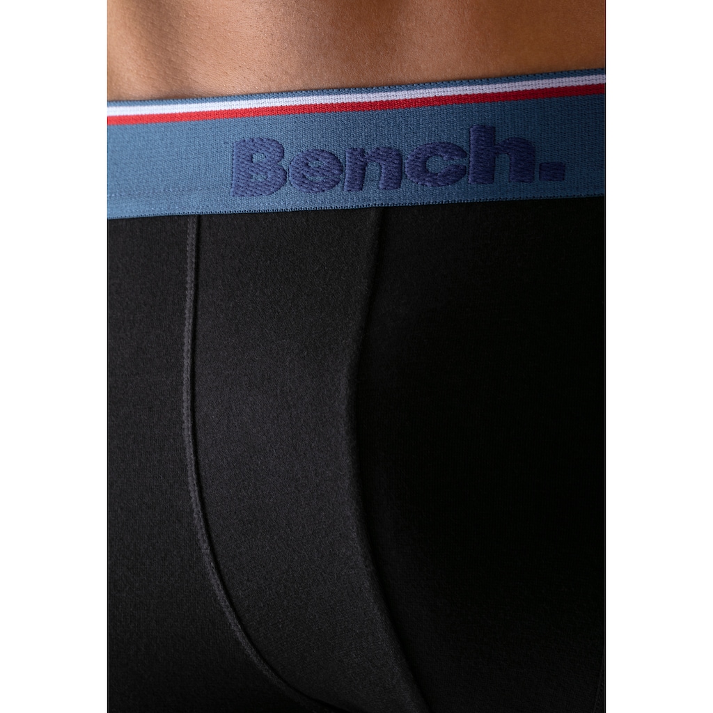Bench. Langer Boxer, (Packung, 4 St.), Unterhosen mit schmalen Streifen im Logo-Webbund