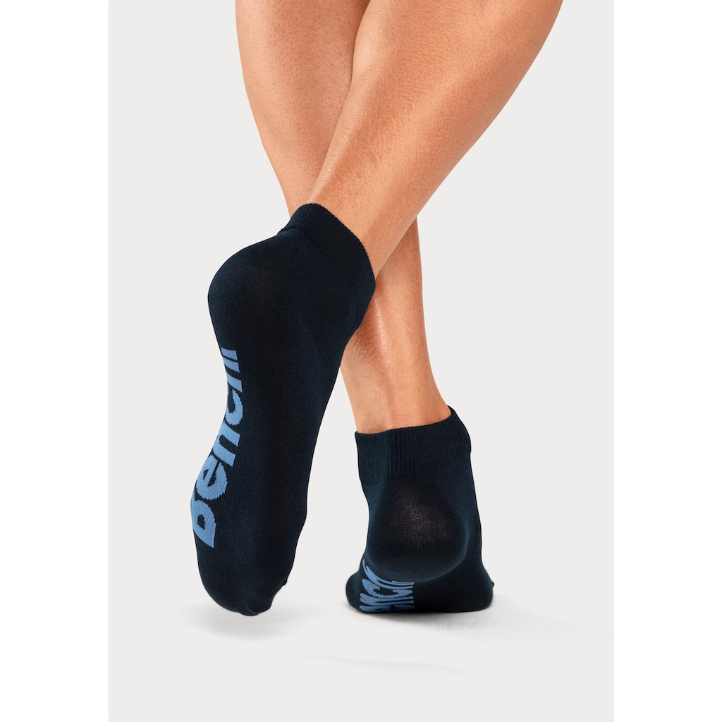 Bench. Kurzsocken, (Federtasche, 7 Paar), in ansprechendem Mäppchen mit Reissverschluss