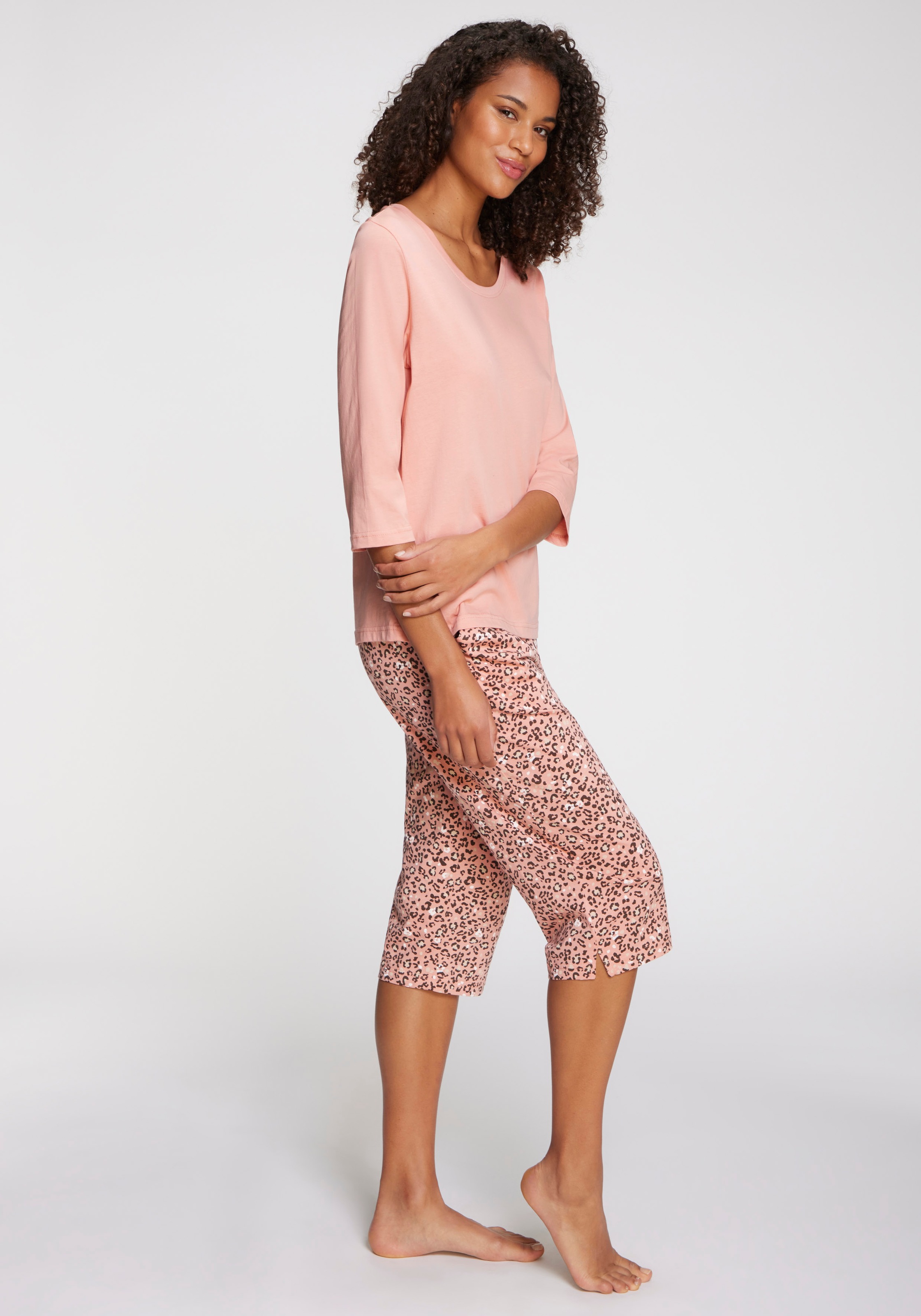 Vivance Dreams Capri-Pyjama 2 tlg. mit schönem Animalprint