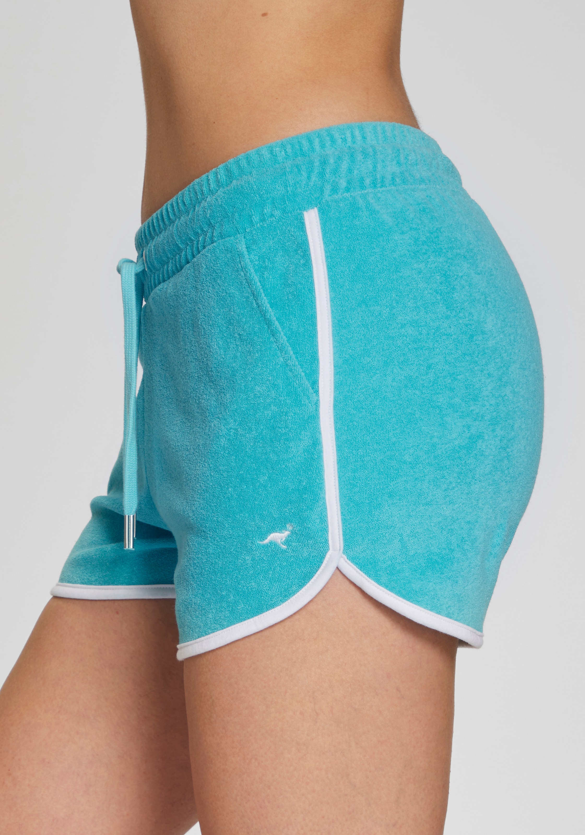 KangaROOS Relaxshorts  mit sportlichem Seitenstreifen und weichem Frottee Material