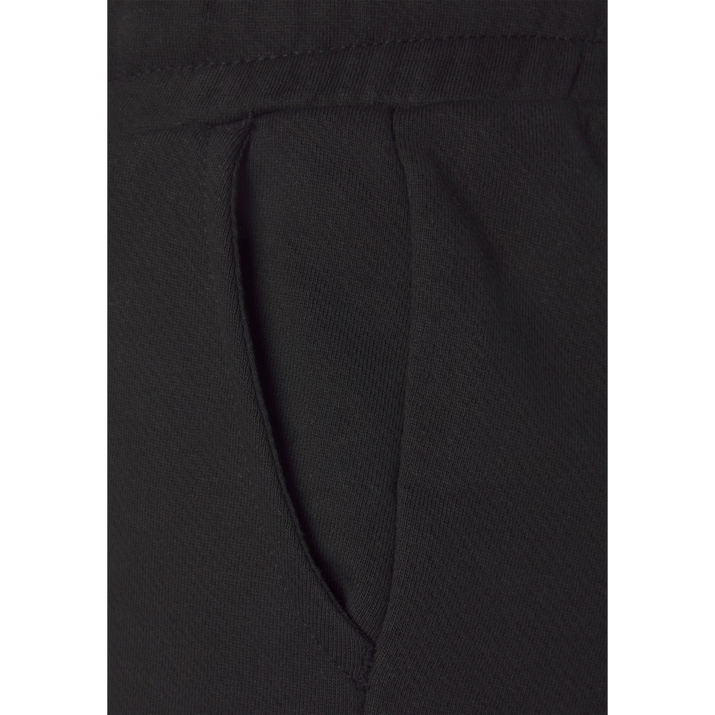 LASCANA Sweatshorts, aus organischer Baumwolle, Loungewear