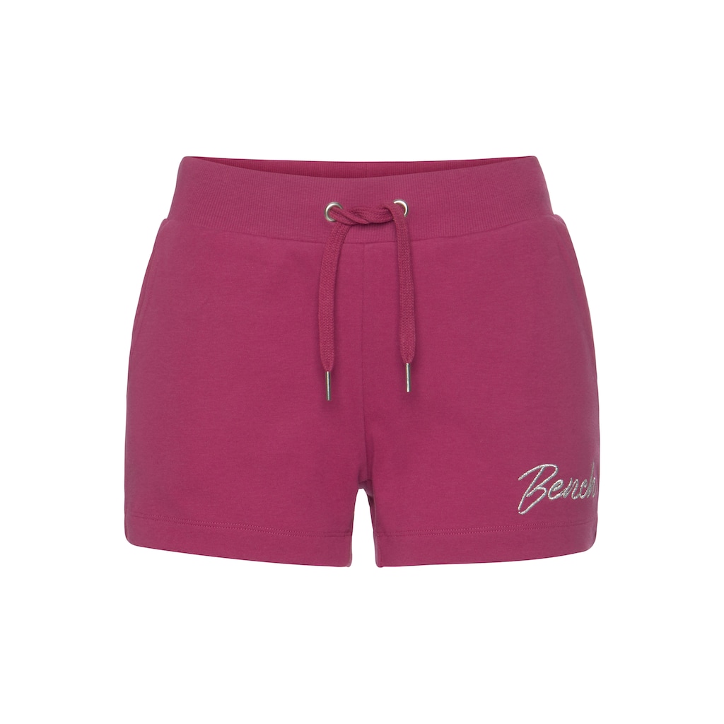 Bench. Loungewear Sweatshorts, mit glänzender Logostickerei, Loungewear, Loungeanzug