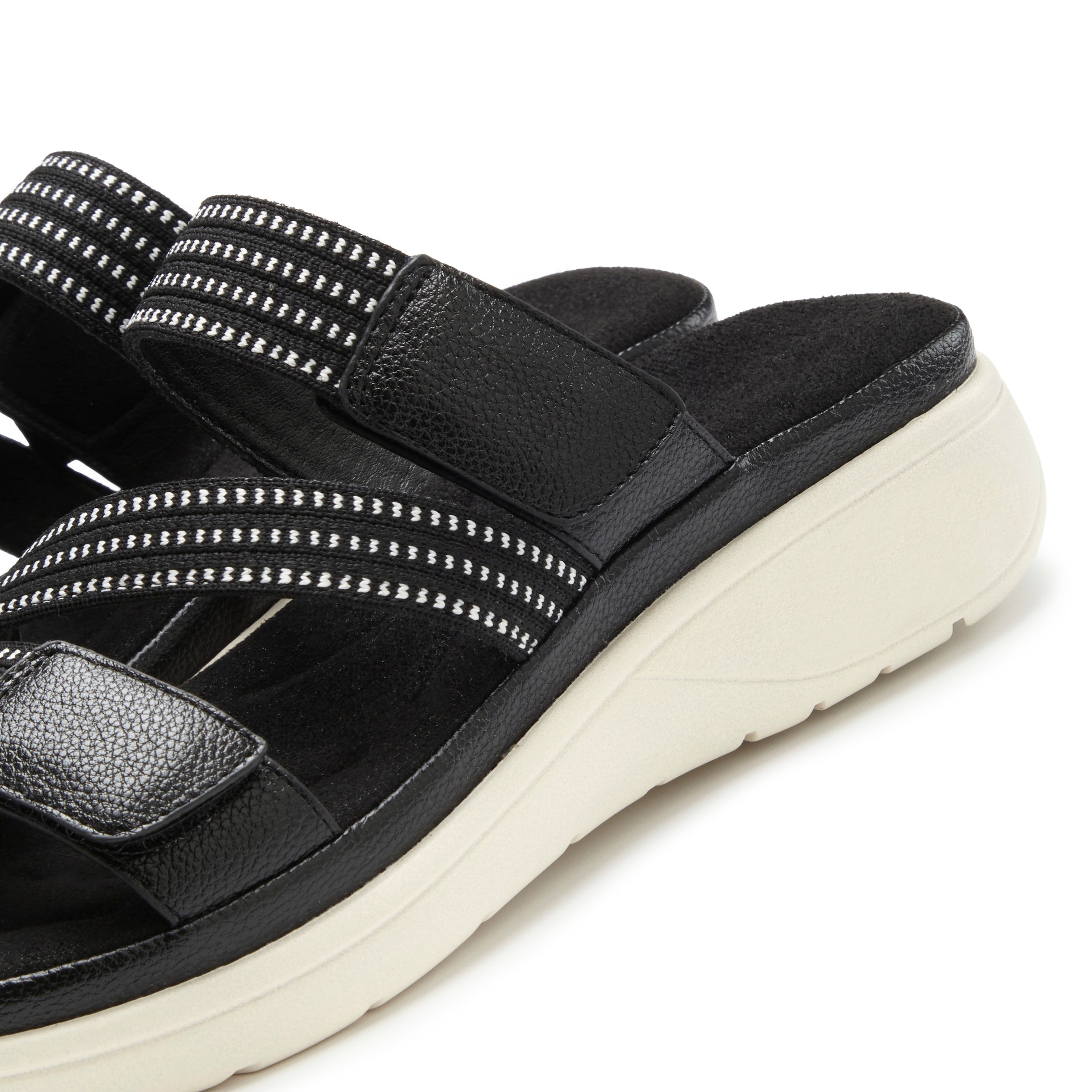 Vivance Pantolette »Sandale, offener Schuh, Sandalette, Sommerschuh,«  mit dezentem Keilabsatz und Klettverschlüssen