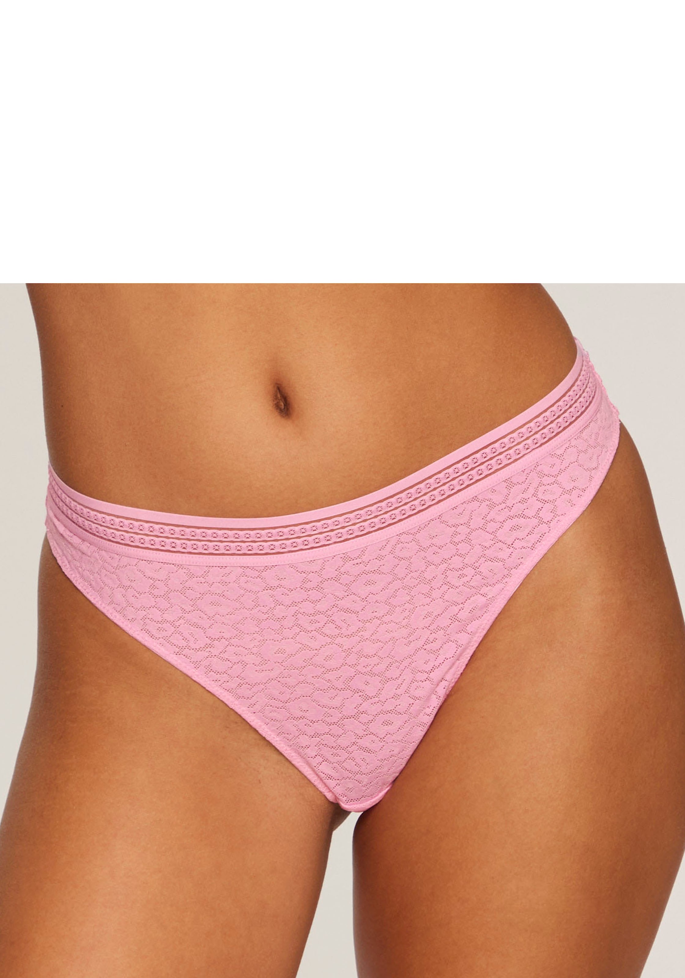 LASCANA String »Freya« aus Spitze in Leo-Optik mit modischem Bund, sexy Dessous