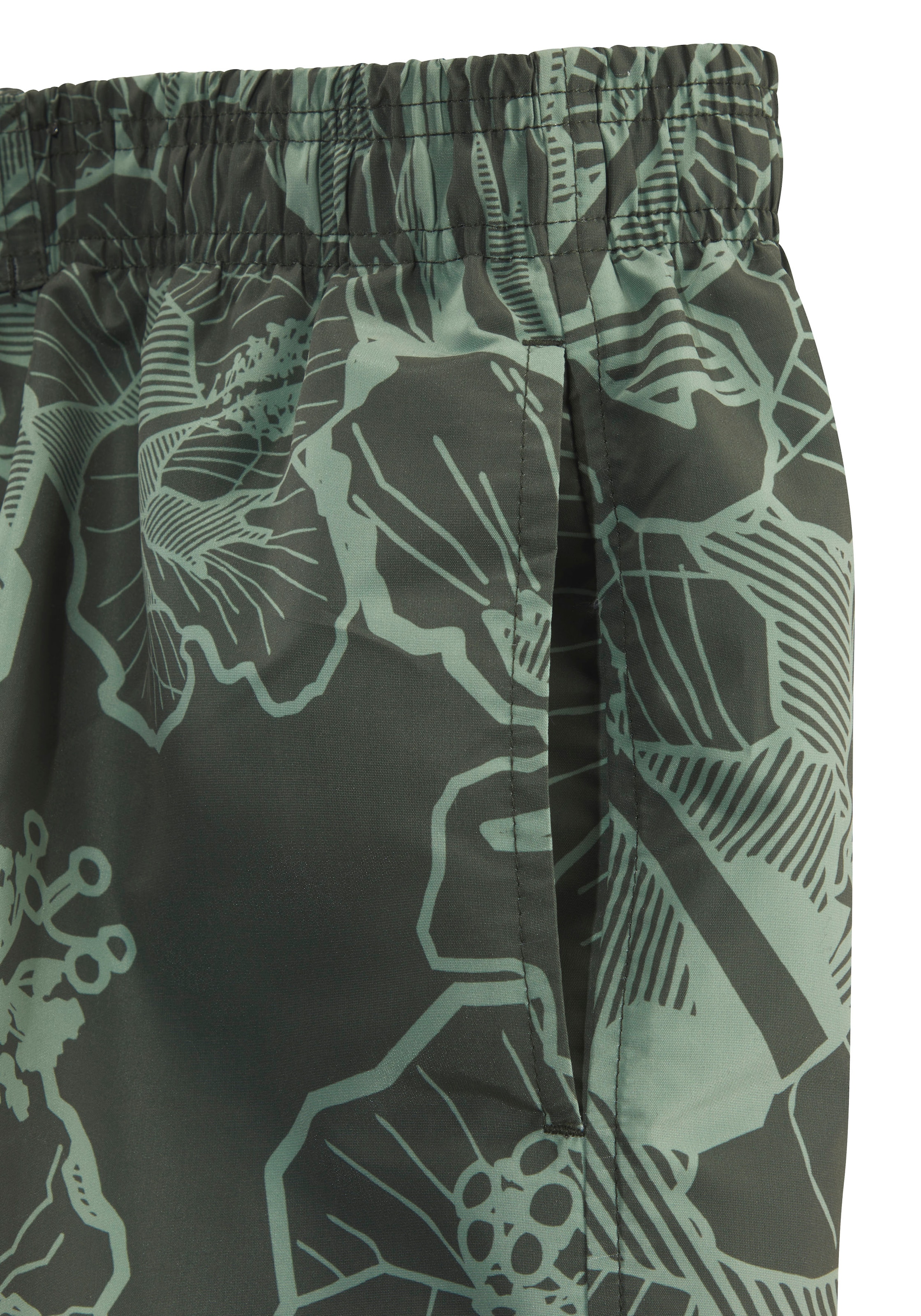 Chiemsee Badeshorts »Gerald«, mit tropischen Muster