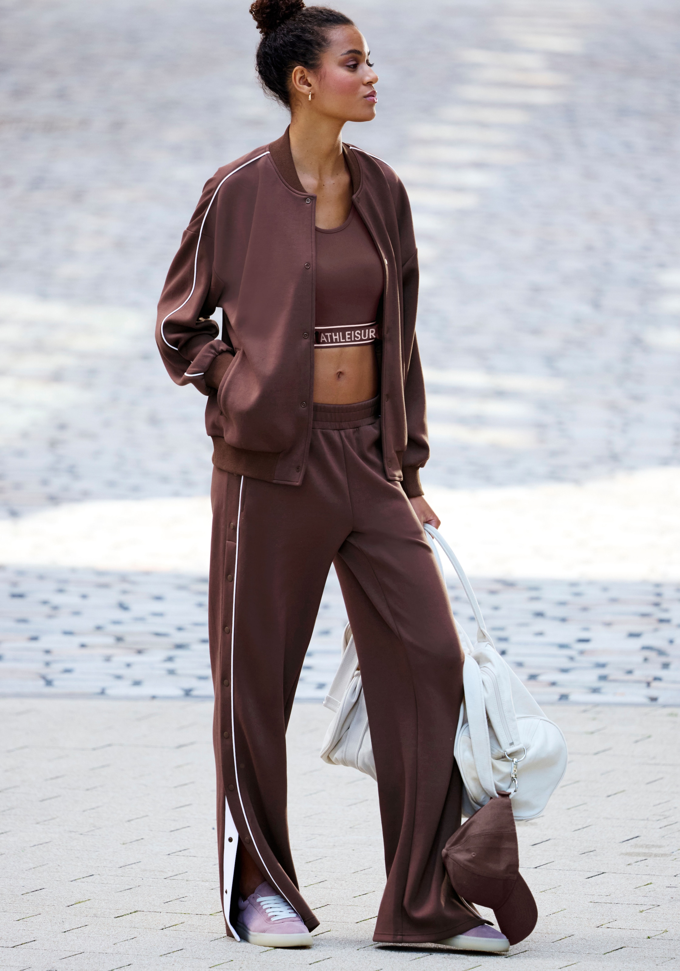 LASCANA ACTIVE Crop-Top mit modischem Rücken und Mesh-Einsatz, Tank Top, sportlich, bauchfrei