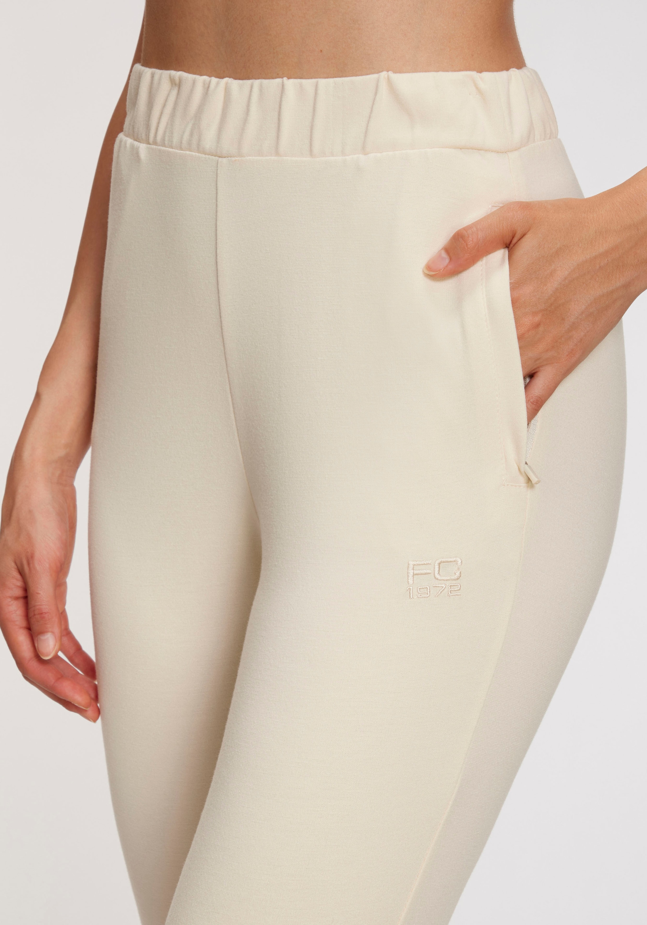 French Connection Loungepants, schmale sportive Form, weich fliessend