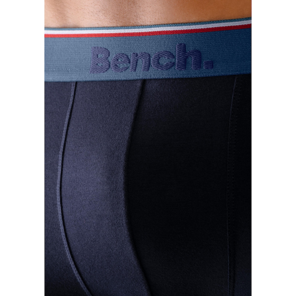 Bench. Langer Boxer, (Packung, 4 St.), Unterhosen mit schmalen Streifen im Logo-Webbund