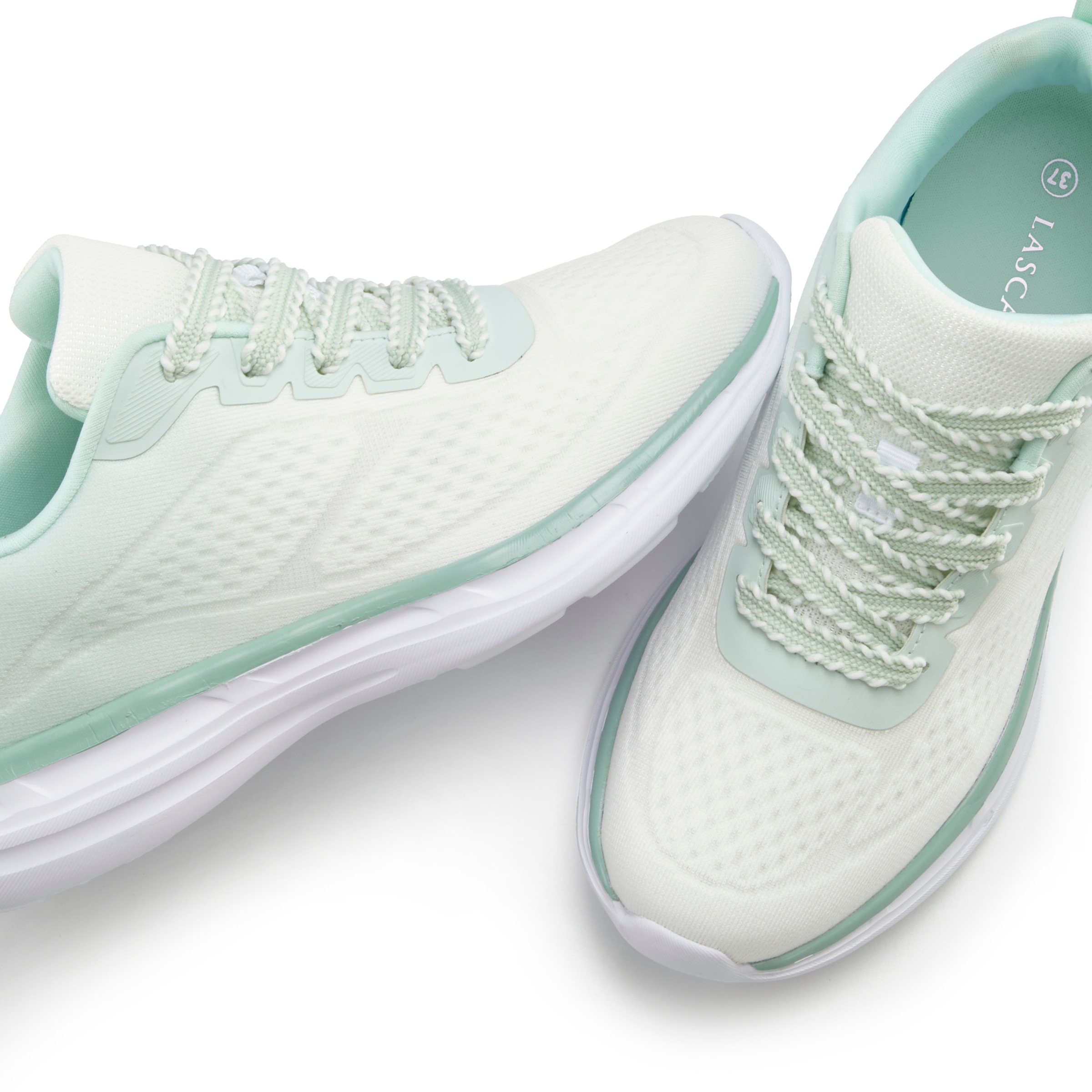 LASCANA Sneaker »Halbschuh, Freizeitschuh, Turnschuhe,«  NEU mit modischen Farbdetails VEGAN