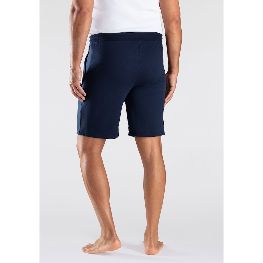 Bench. Loungewear Sweatshorts, mit seitlichen Taschen