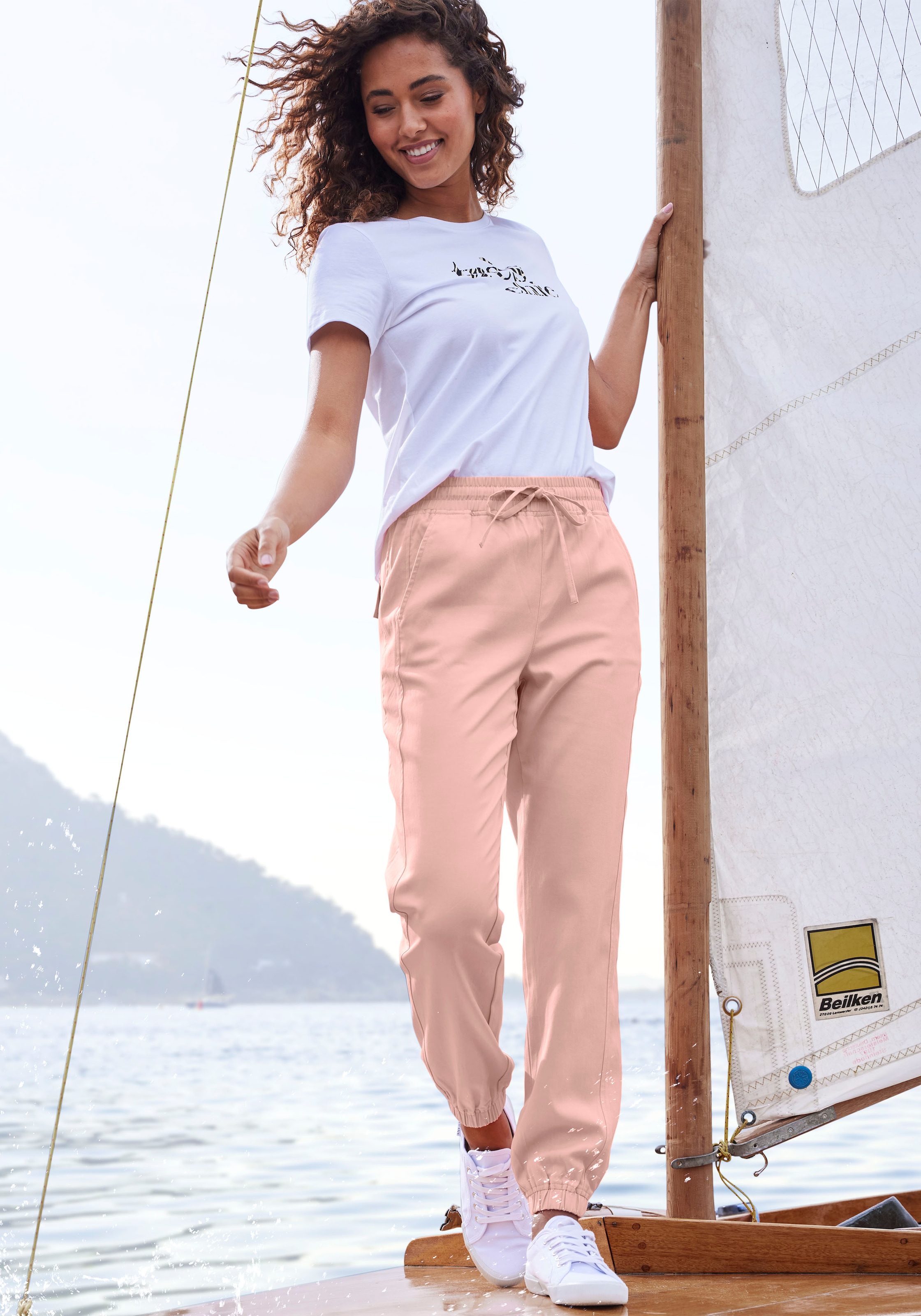 LASCANA Schlupfhose, aus Webware, elastische Stoffhose mit Taschen