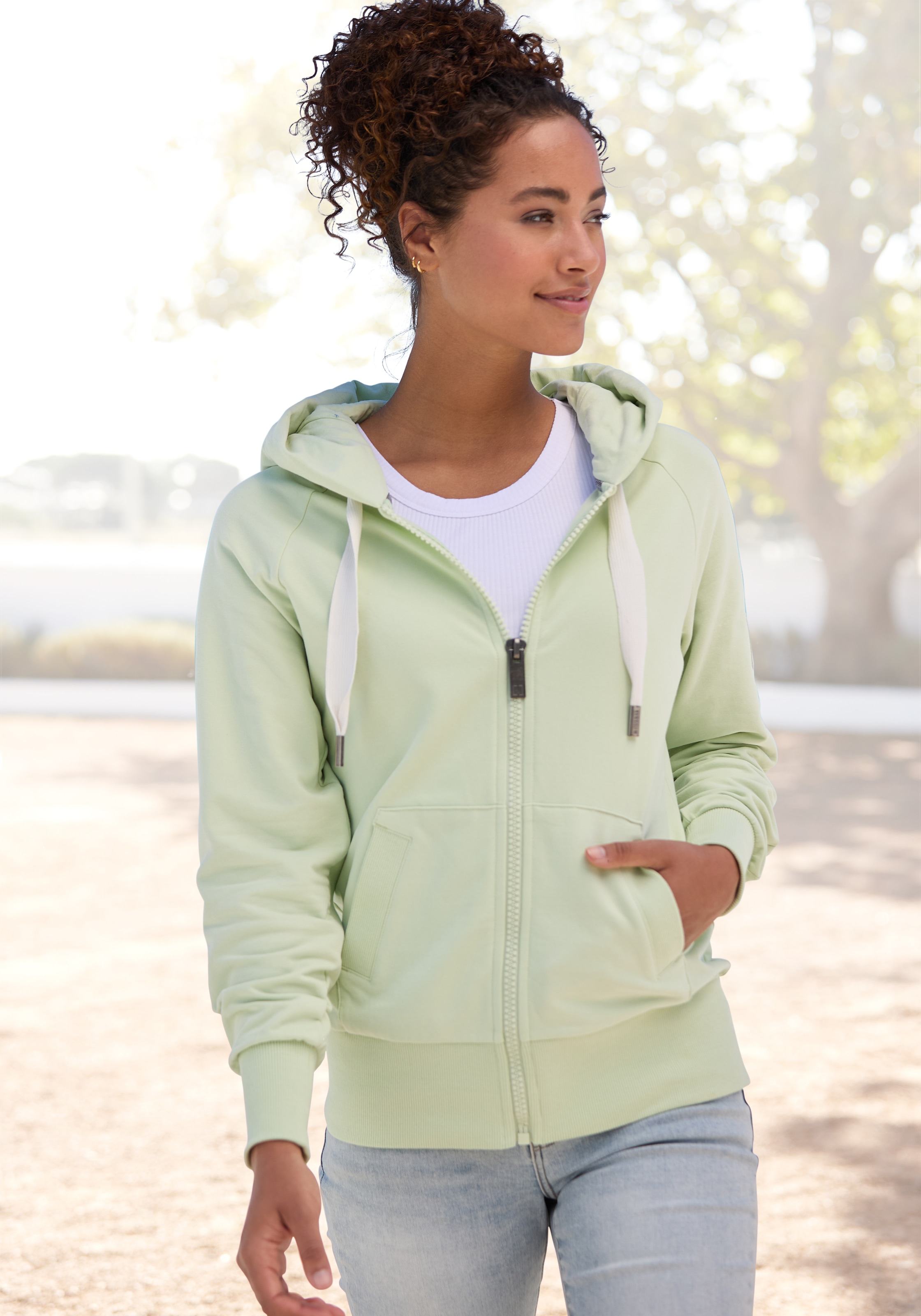Elbsand Sweat à capuche »Kelda« avec broderie logo à la capuche, sweat à capuche, basique