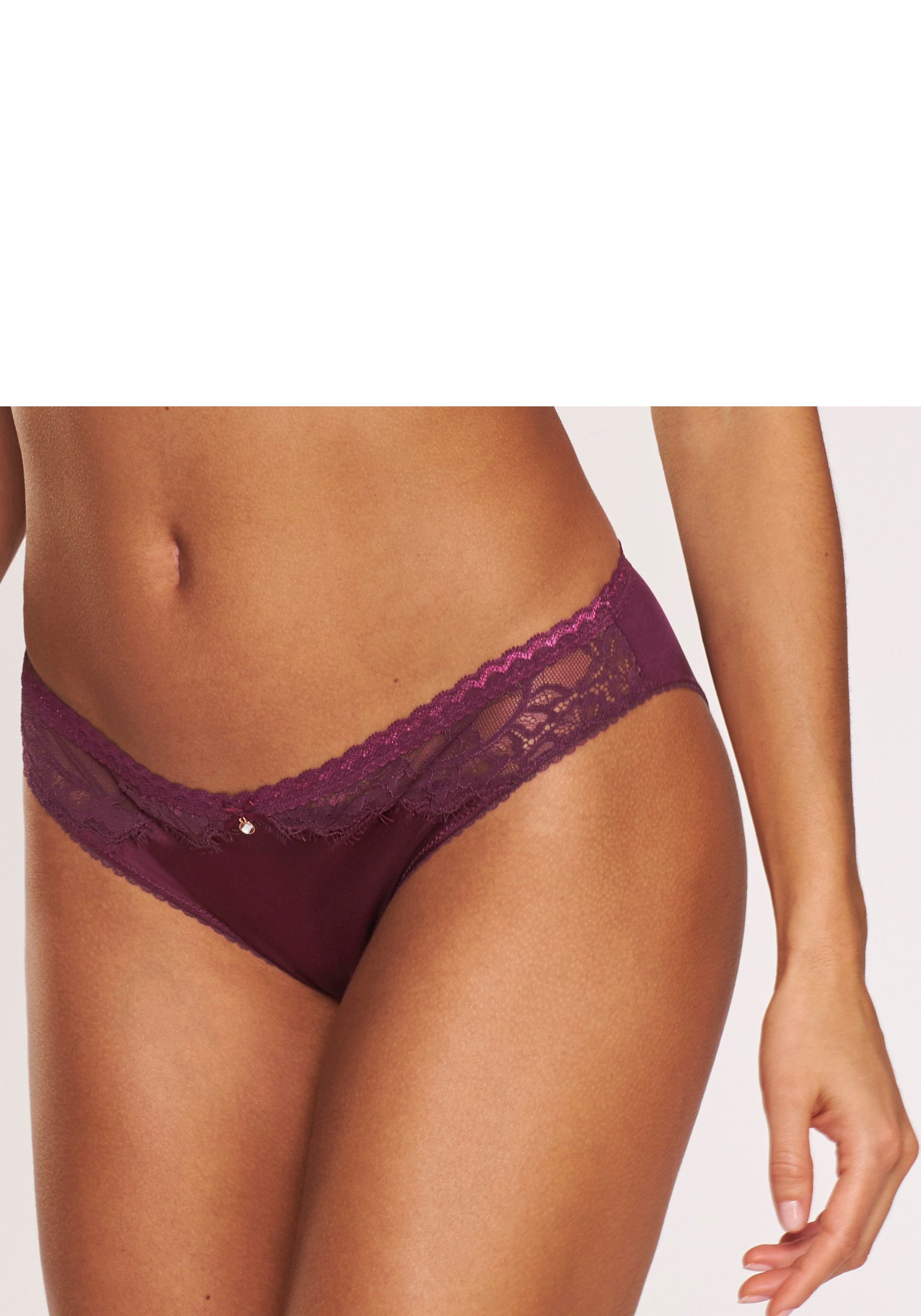 LASCANA Slip »Alana« mit hohem Seidenanteil und edler Spitze