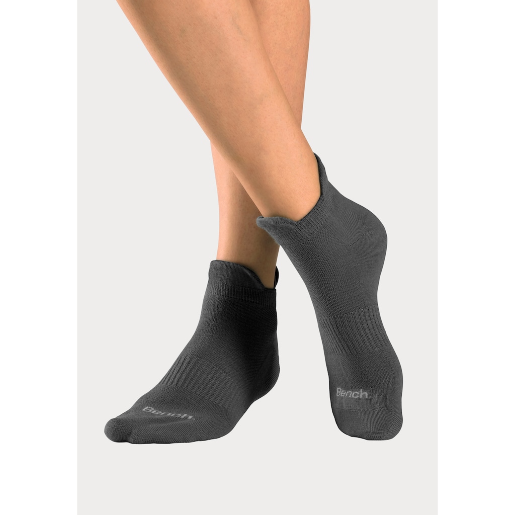 Bench. Sneakersocken, (Packung, 6 Paar), mit feiner Mesh Konstruktion und Mittelfussgummi
