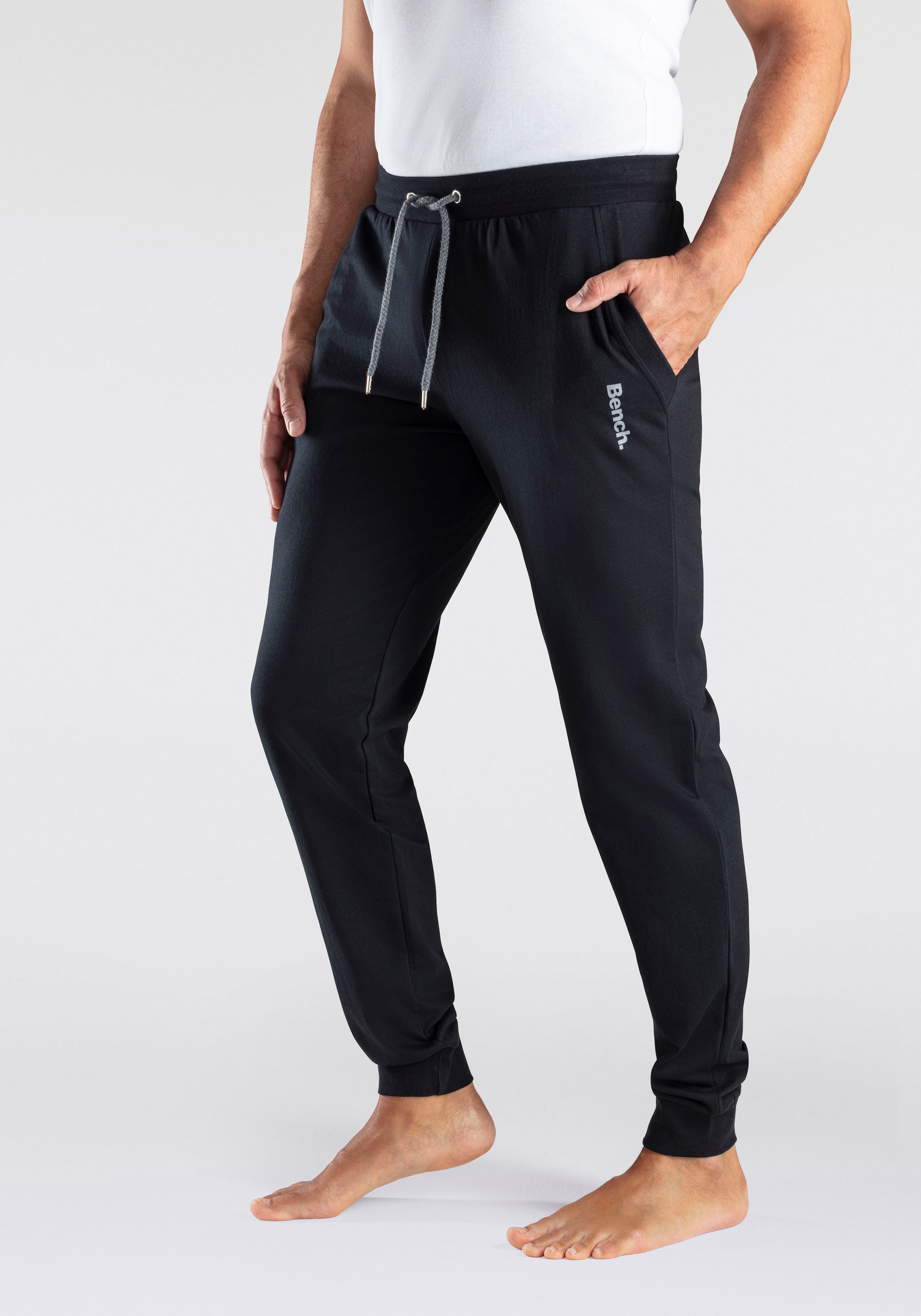 Bench. Loungewear Sweathose, Jogginghose mit Kordel, aus Baumwoll-Mix