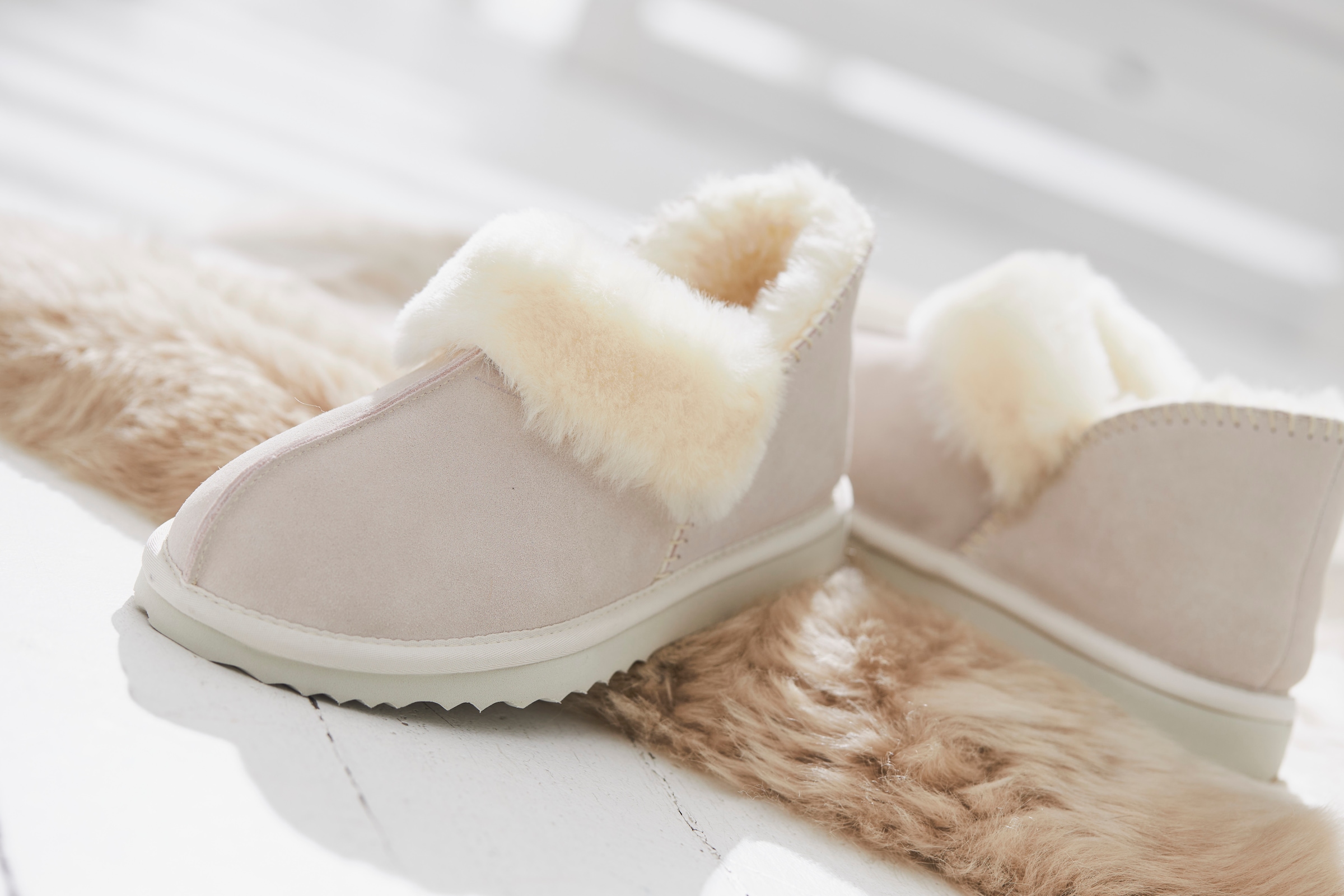 Vivance Hausschuh »Plüsch Hausschuh, Pantolette, Pantoffel, Homeslippers«  Plüsch Hausschuh, Pantolette, Pantoffel aus Lammfell