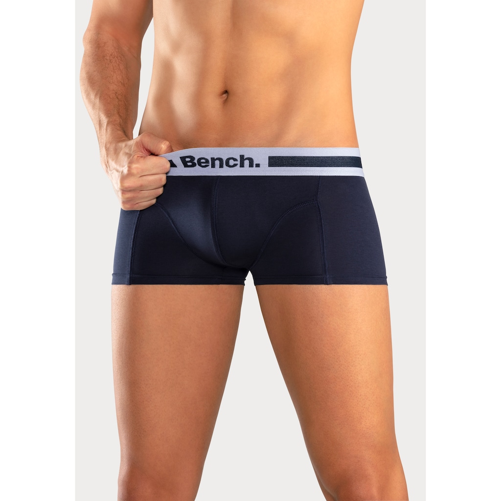 Bench. Hipster, (Packung, 4 St.), knapp sitzende Boxershorts aus Baumwollmischung