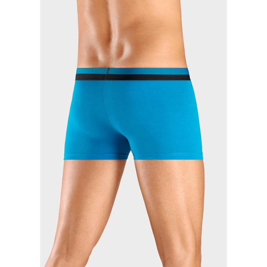 Bruno Banani Boxer »Boxershorts für Herren«, (Packung, 4 St.), mit erhabenem Logo-Druck auf dem Bund