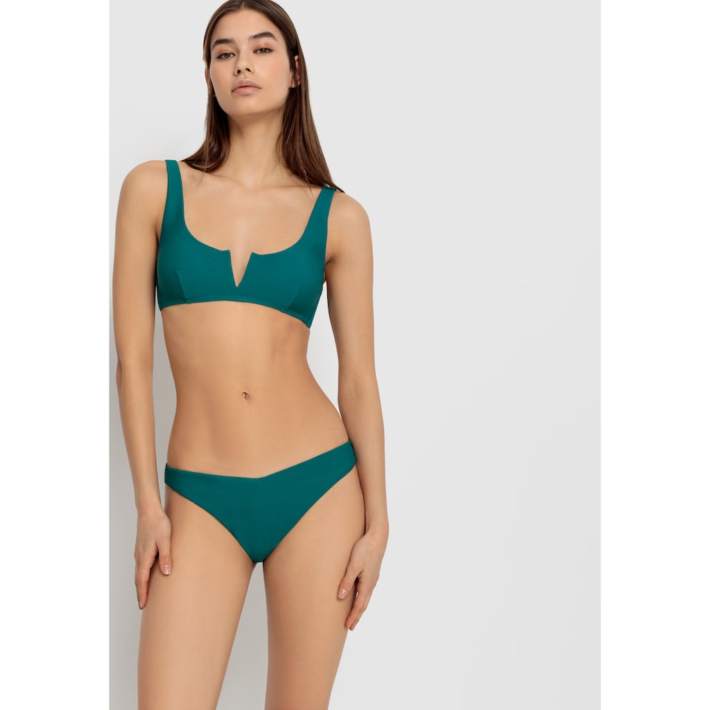 LSCN by LASCANA Bikini-Hose »Gina«, mit V-Bund