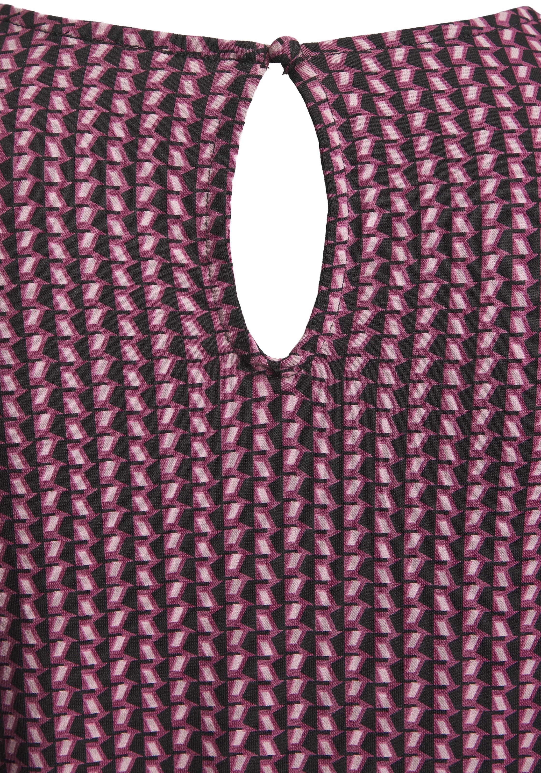 LASCANA T-Shirt 1 schönes Knopfdetail hinten