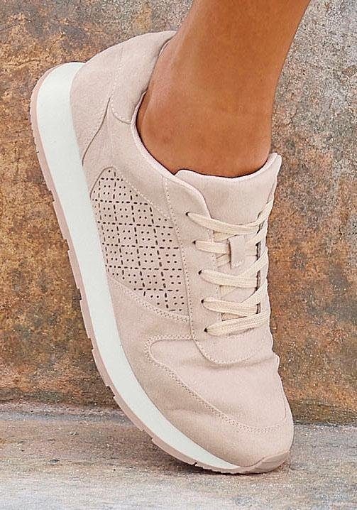 LASCANA Sneaker, mit filigranen Cut-Outs, Schnürhalbschuh, Freizeitschuh VEGAN