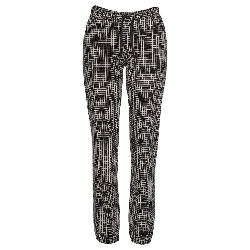 LASCANA Pyjama, (2 tlg.), mit geripptem Langarmshirt