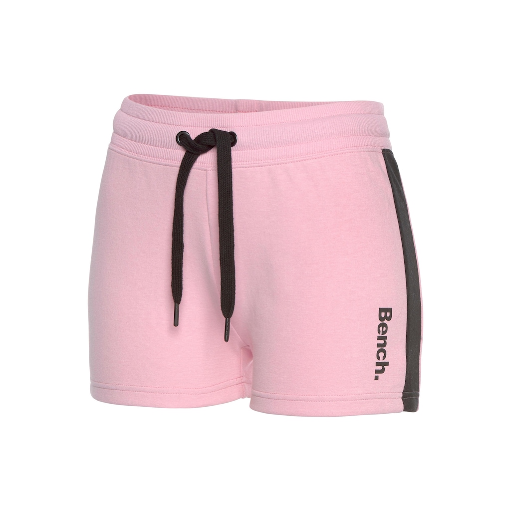 Bench. Loungewear Relaxshorts, mit Seitenstreifen, Loungewear