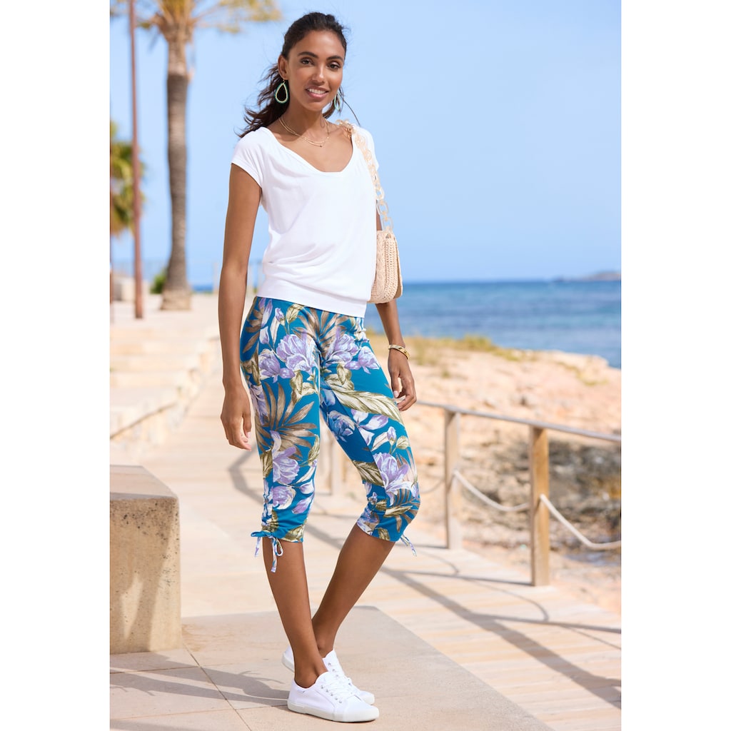 LASCANA Caprileggings, mit seitlicher Raffung und Allover-Druck, 3/4-Länge, Stretch