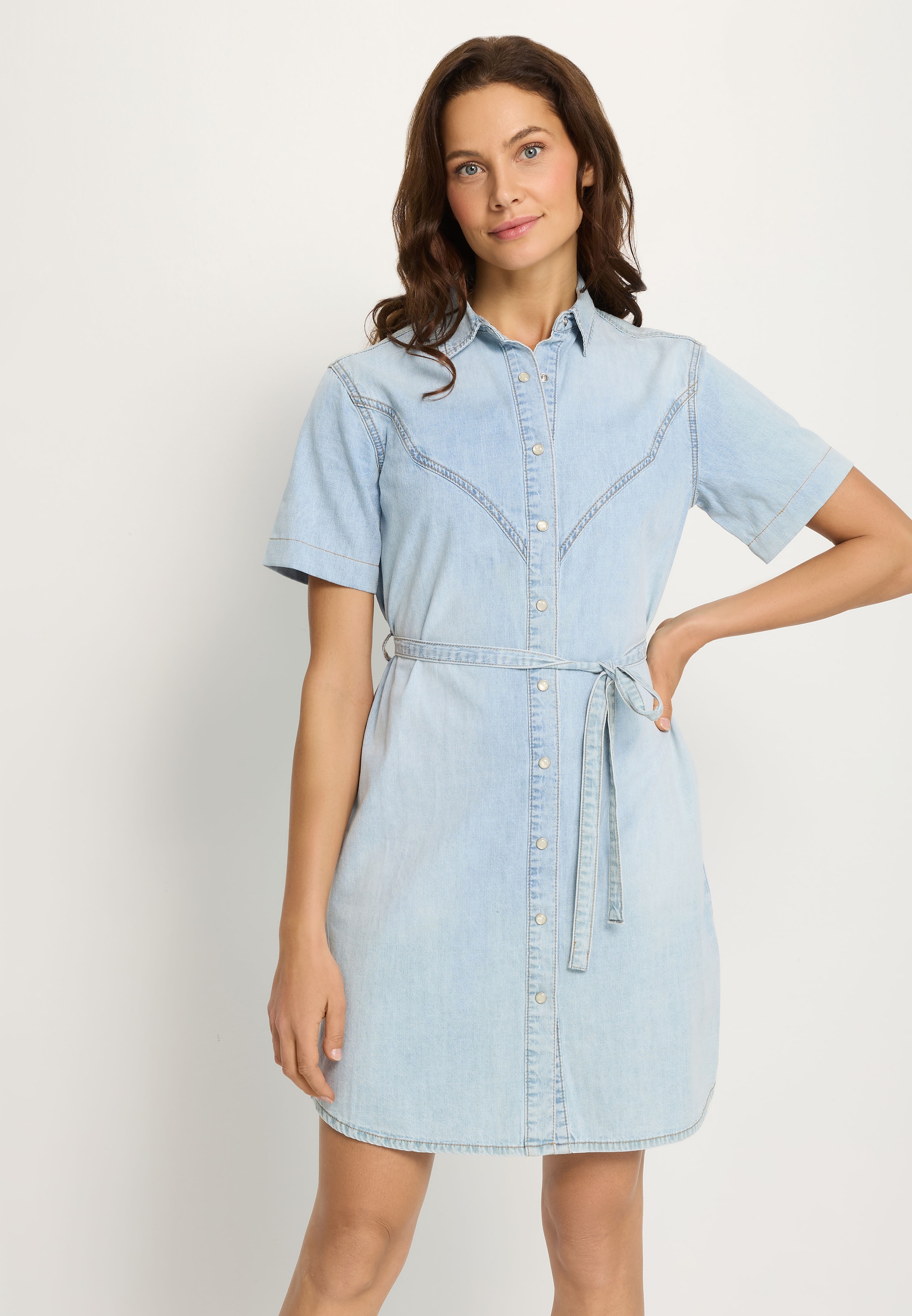 LASCANA Jeanskleid Ohne Taschen in softer Denimqualität, modischer Western-Look