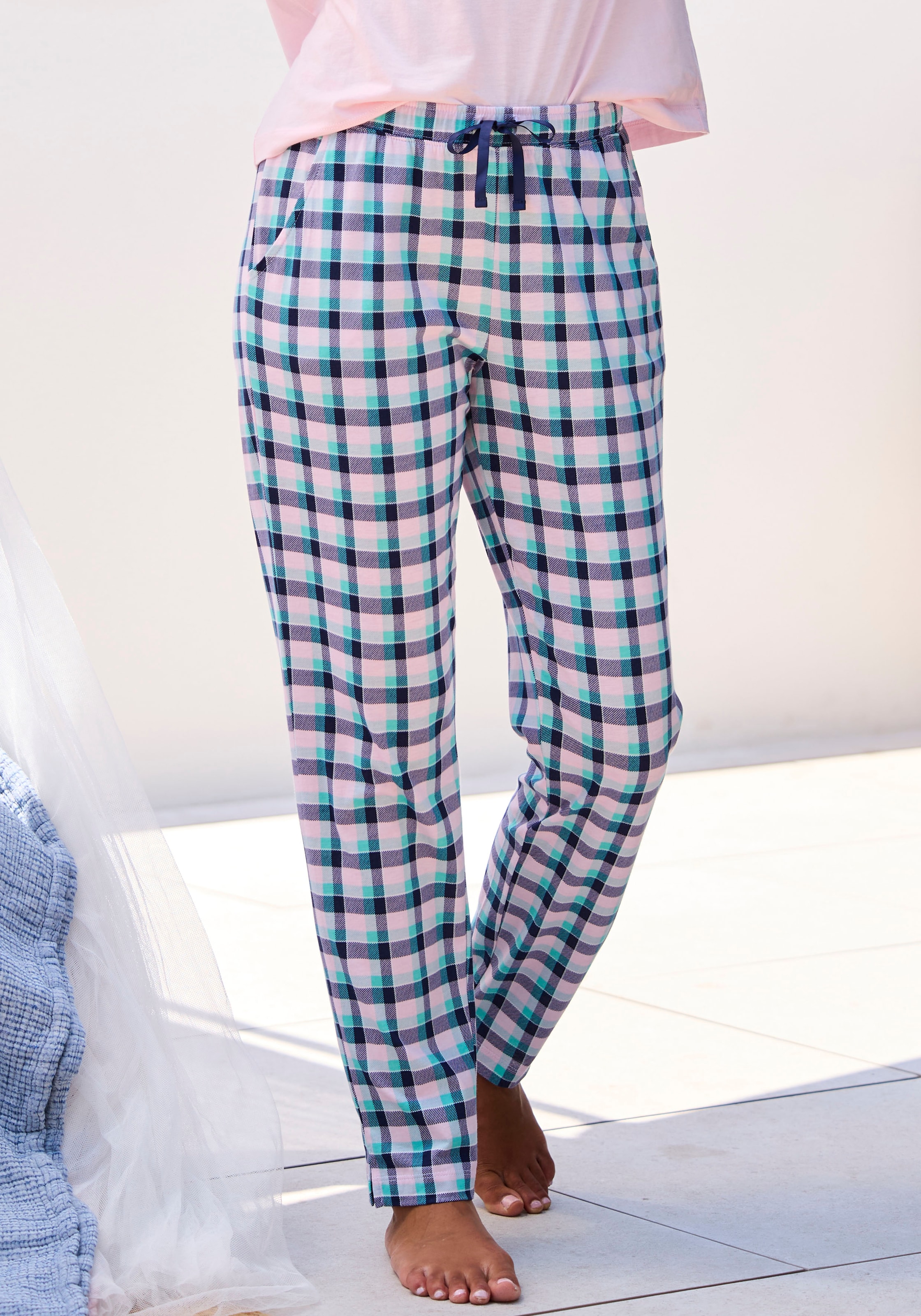 s.Oliver Pyjamahose mit schönem Allover-Print