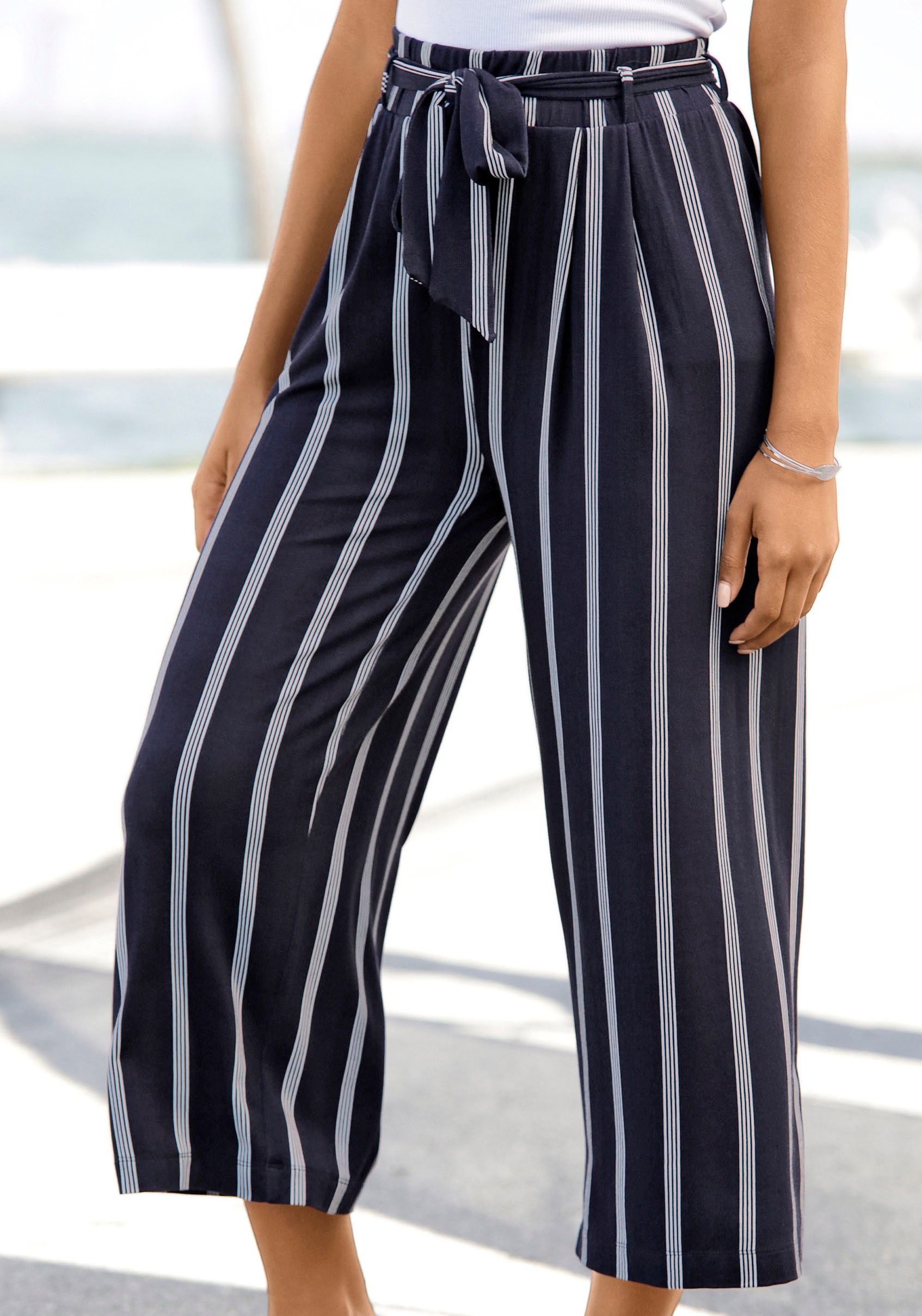 Image of LASCANA Culotte, (mit Bindegürtel), in Paperbag-Form