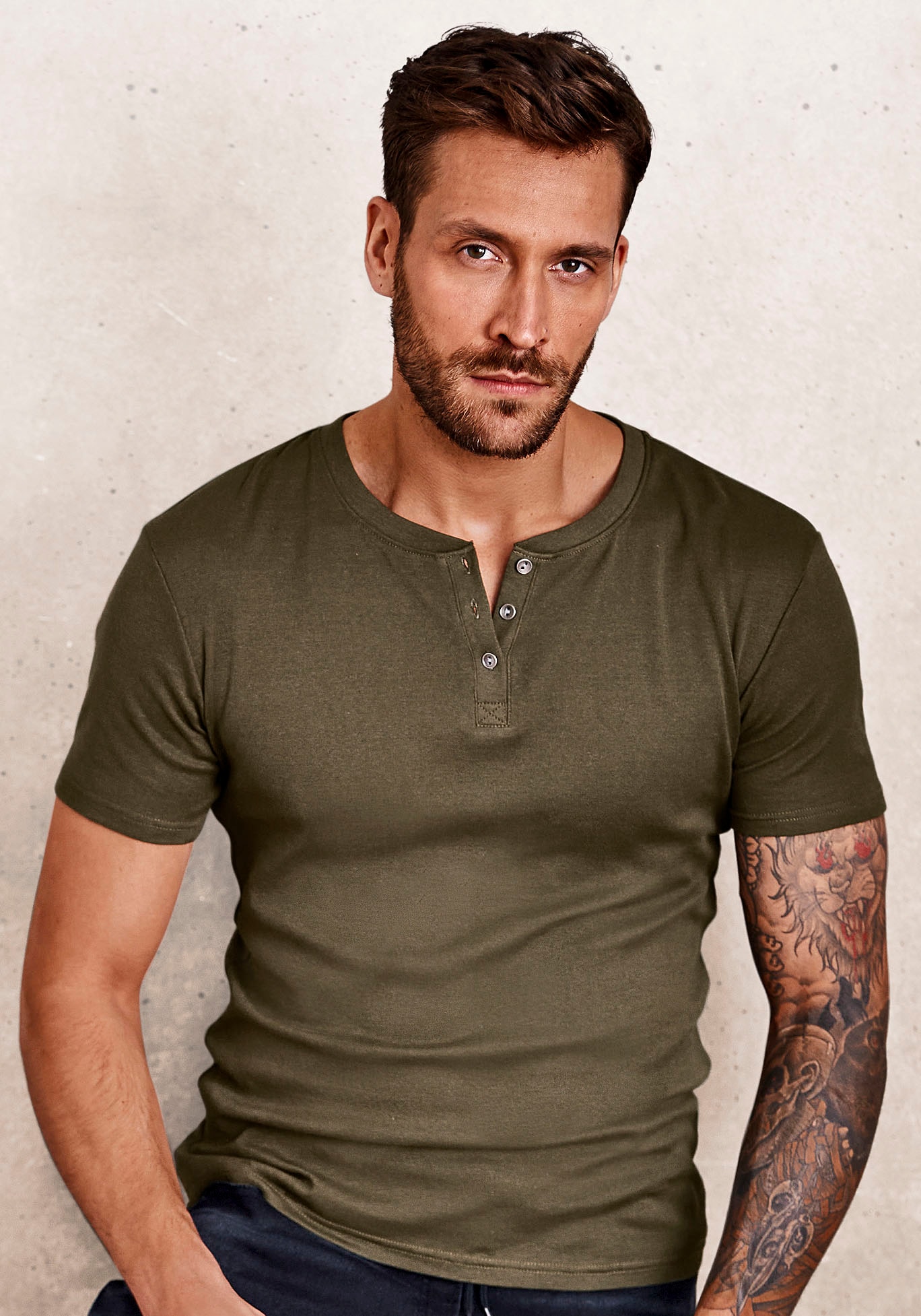 H.I.S T-Shirt, mit aufwendiger Knopfleiste perfekt als Unterziehshirt