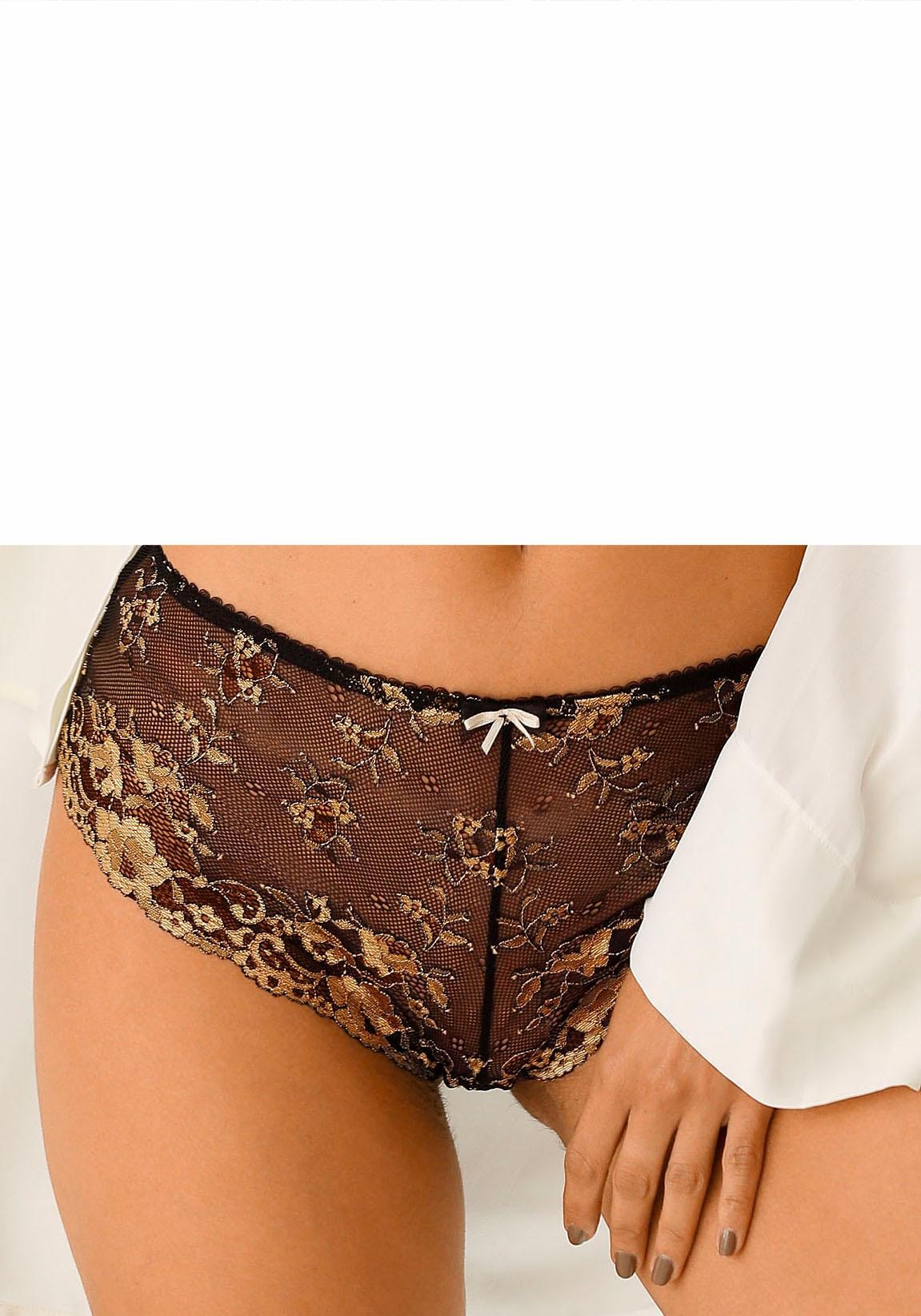 mit Schleife günstig Kaufen-LASCANA Panty »Fabiola«. LASCANA Panty »Fabiola« <![CDATA[LASCANA: Panty. Goldfarbene transparente Spitze. Mit Schleifendetail in der vorderen Mitte. Mit Baumwollzwickel. Aus 80% Polyamid. 10% Viskose.10% Elasthan.]]>. 