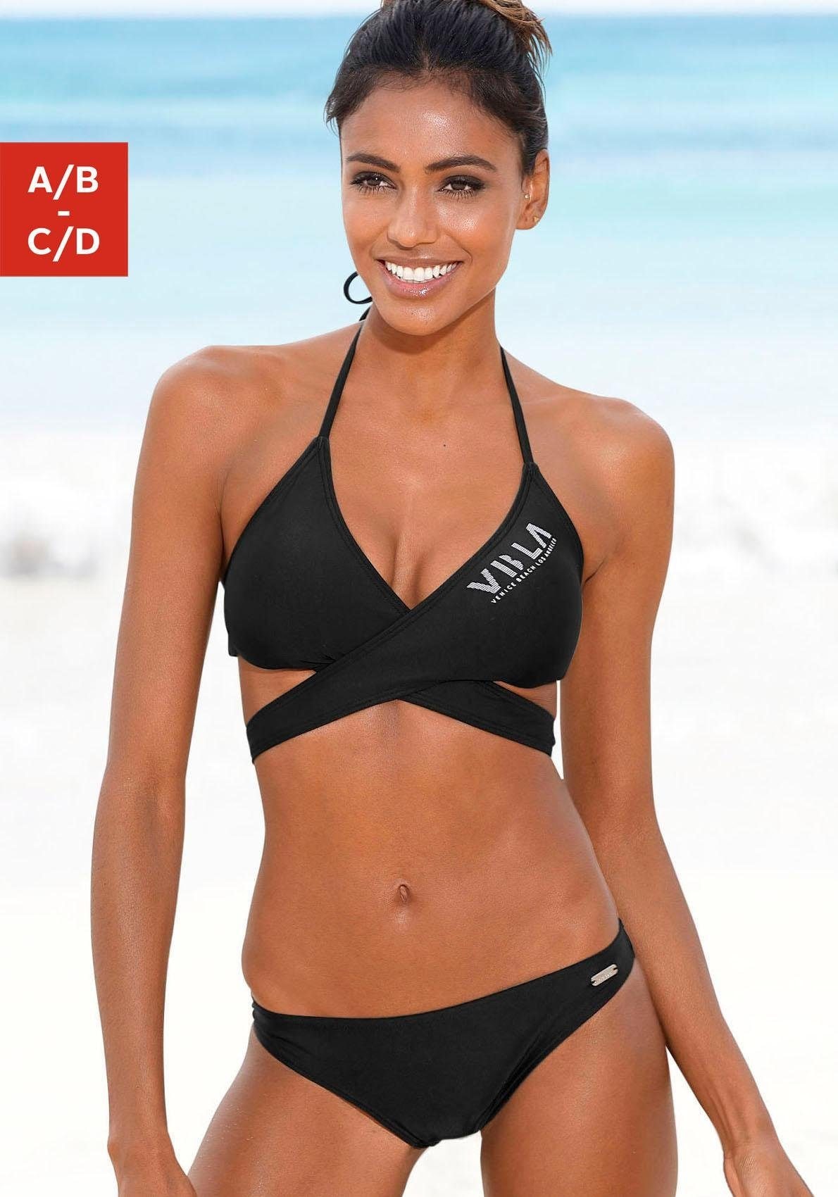 Tri Top günstig Kaufen-Venice Beach Triangel-Bikini, mit Top zum Wickeln. Venice Beach Triangel-Bikini, mit Top zum Wickeln <![CDATA[Raffinierter Triangelbikini von Venice Beach. Top zum Wickeln. Mit grossem Logo-Print. Im Nacken zu binden. Herausnehmbare Softcups für ein indi