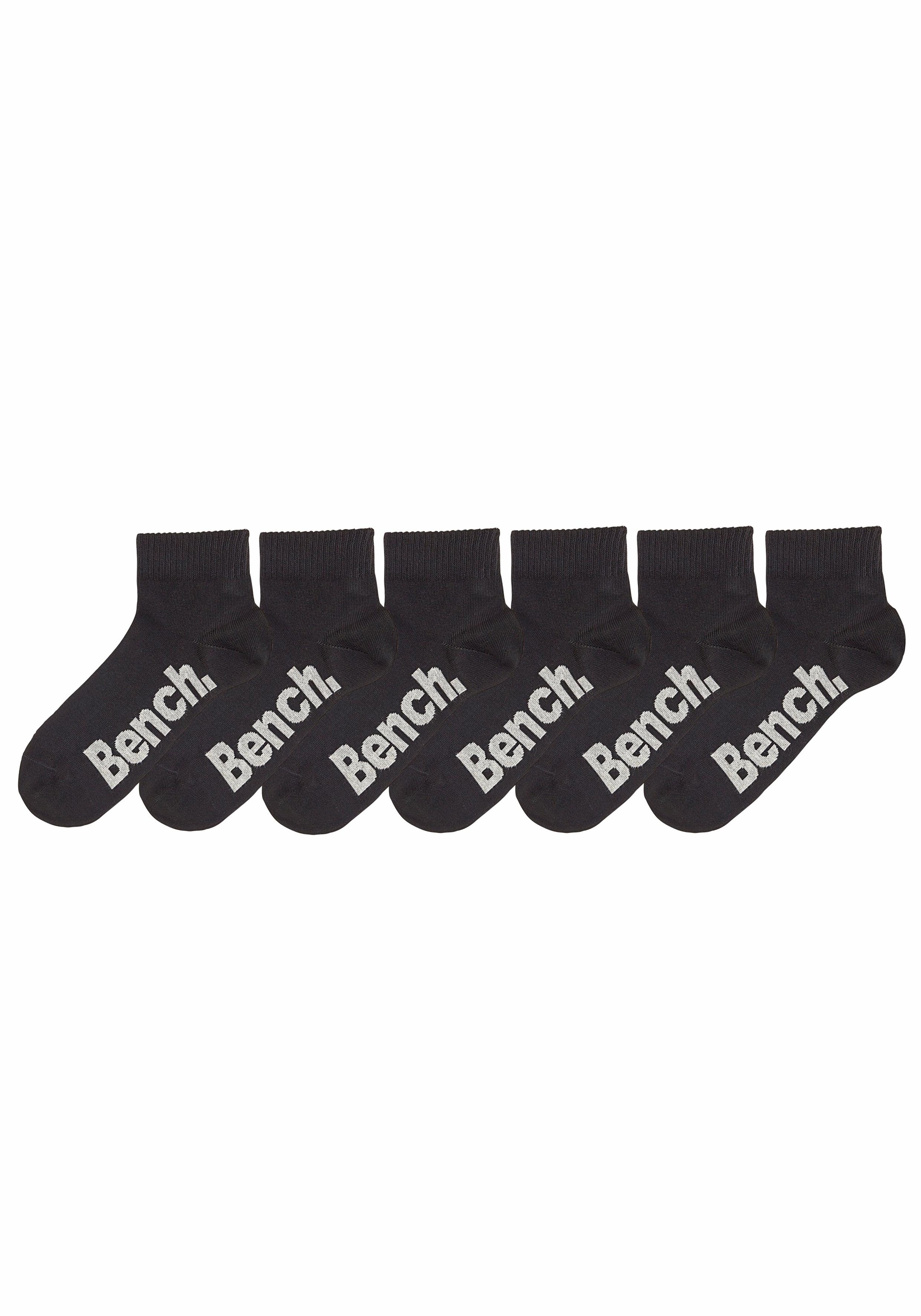 6er Set günstig Kaufen-Bench. Kurzsocken, (Set, 6 Paar), mit komfortablem Rippbündchen. Bench. Kurzsocken, (Set, 6 Paar), mit komfortablem Rippbündchen <![CDATA[Sportliche Herren-Kurzsocke im 6er-Sparpack von Bench. Melange-Qualität mit grossem eingestrickten Logo. G