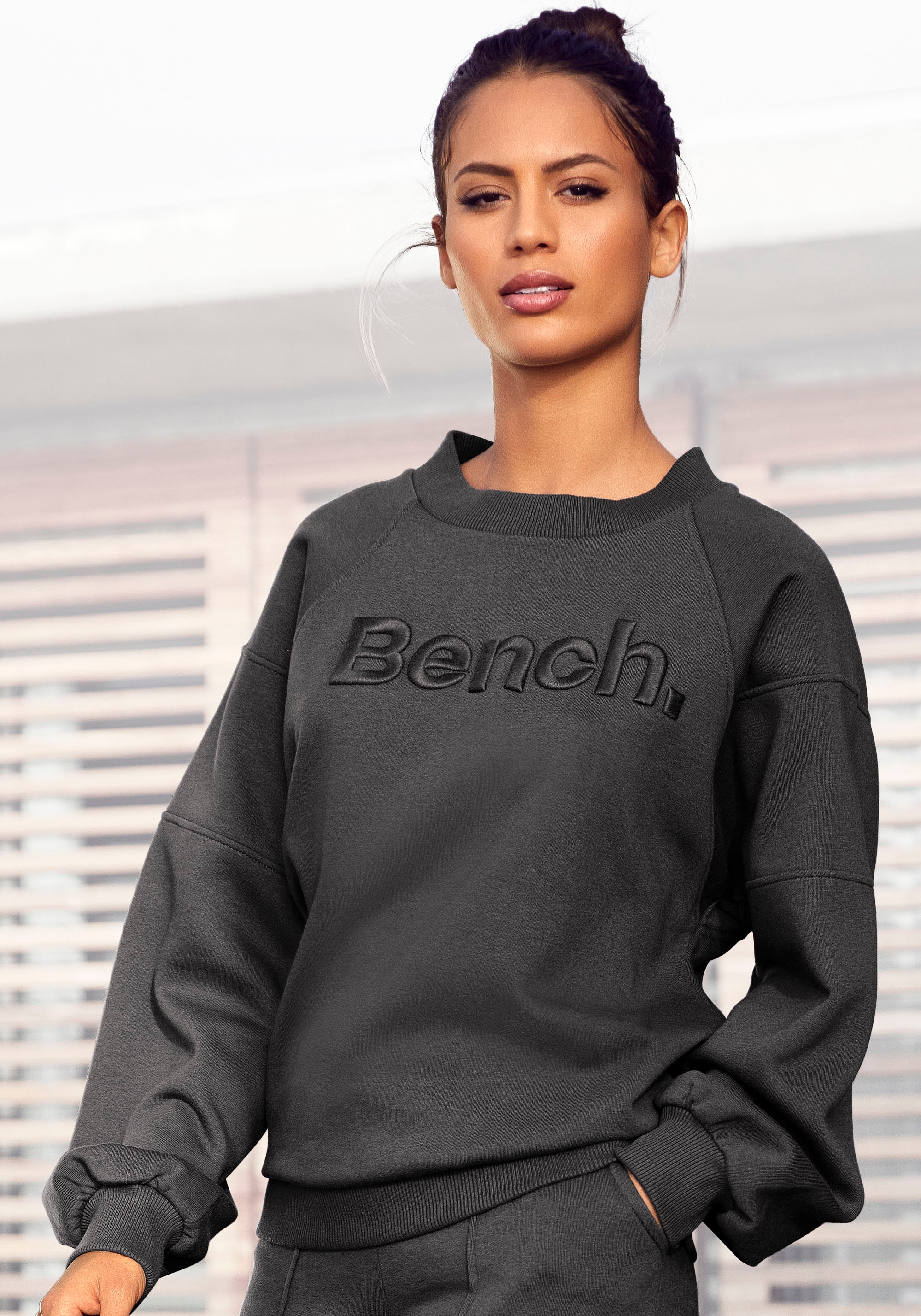 Image of Bench. Sweatshirt, mit 3D Logostickerei