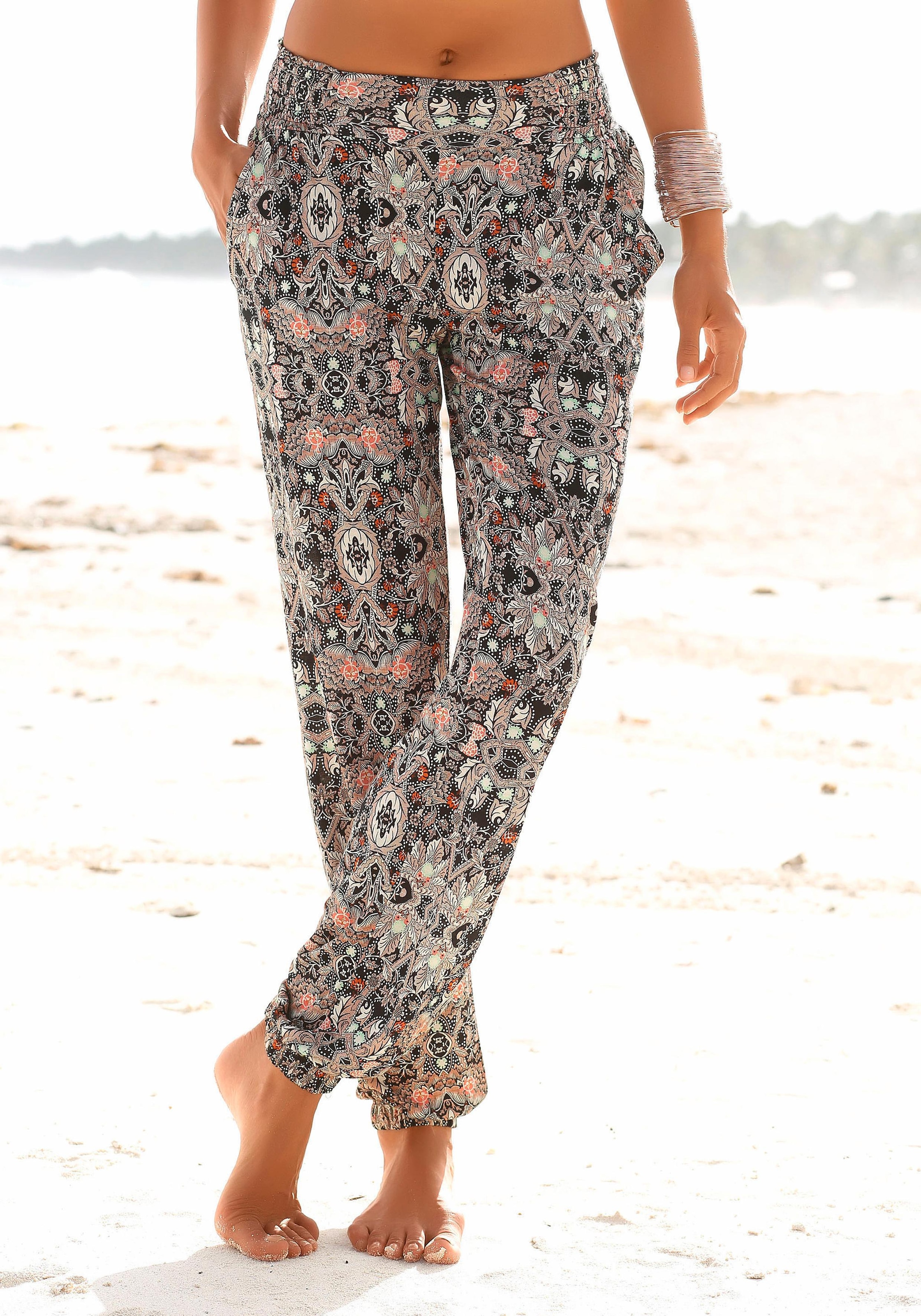 s.Oliver RED LABEL Beachwear : pantalon de plage avec imprimé floral