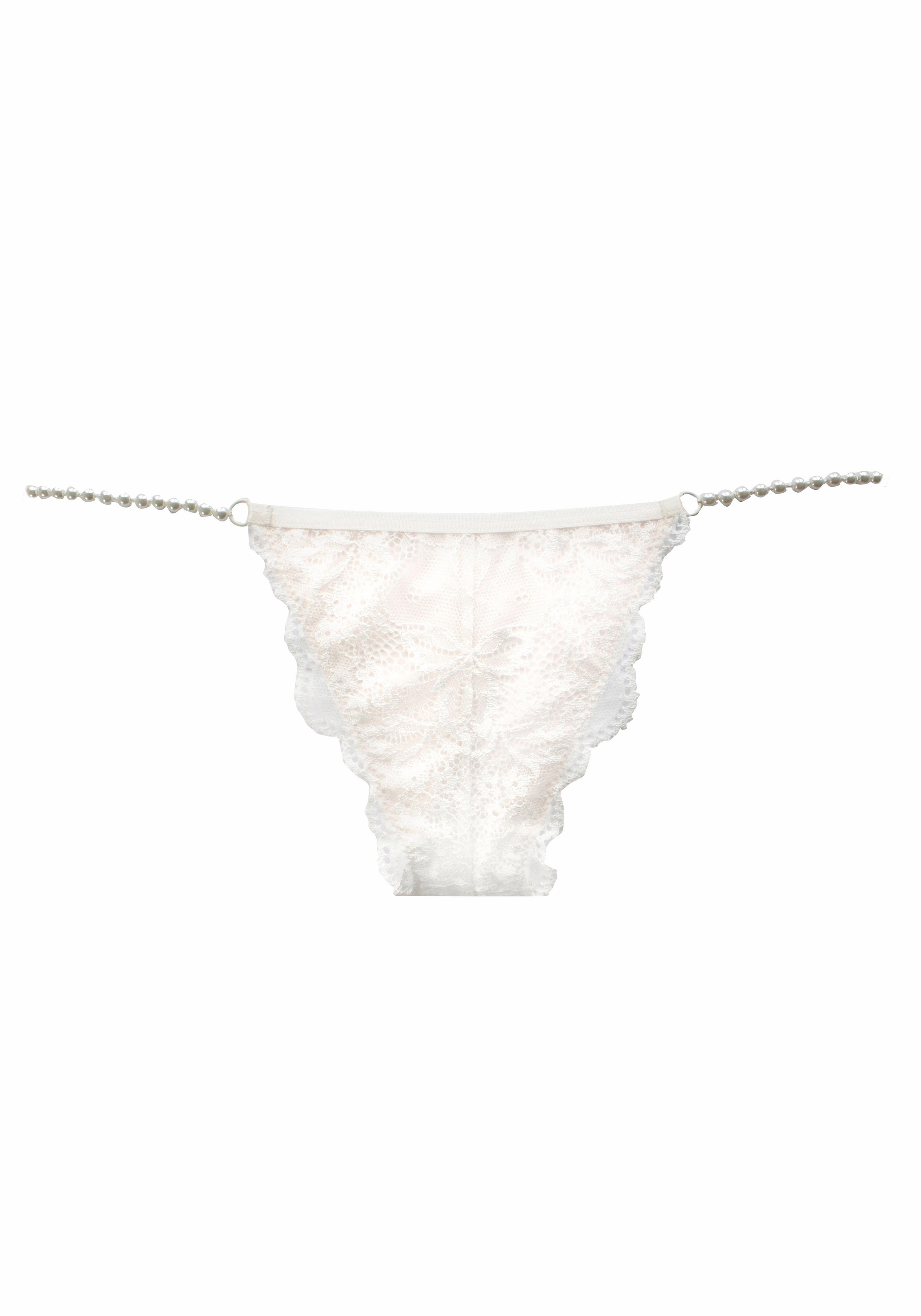 LASCANA Bügel-BH, mit femininer Spitze, anteilig aus recyceltem Material,  Dessous » LASCANA | Bademode, Unterwäsche & Lingerie online kaufen | Klassische Strings